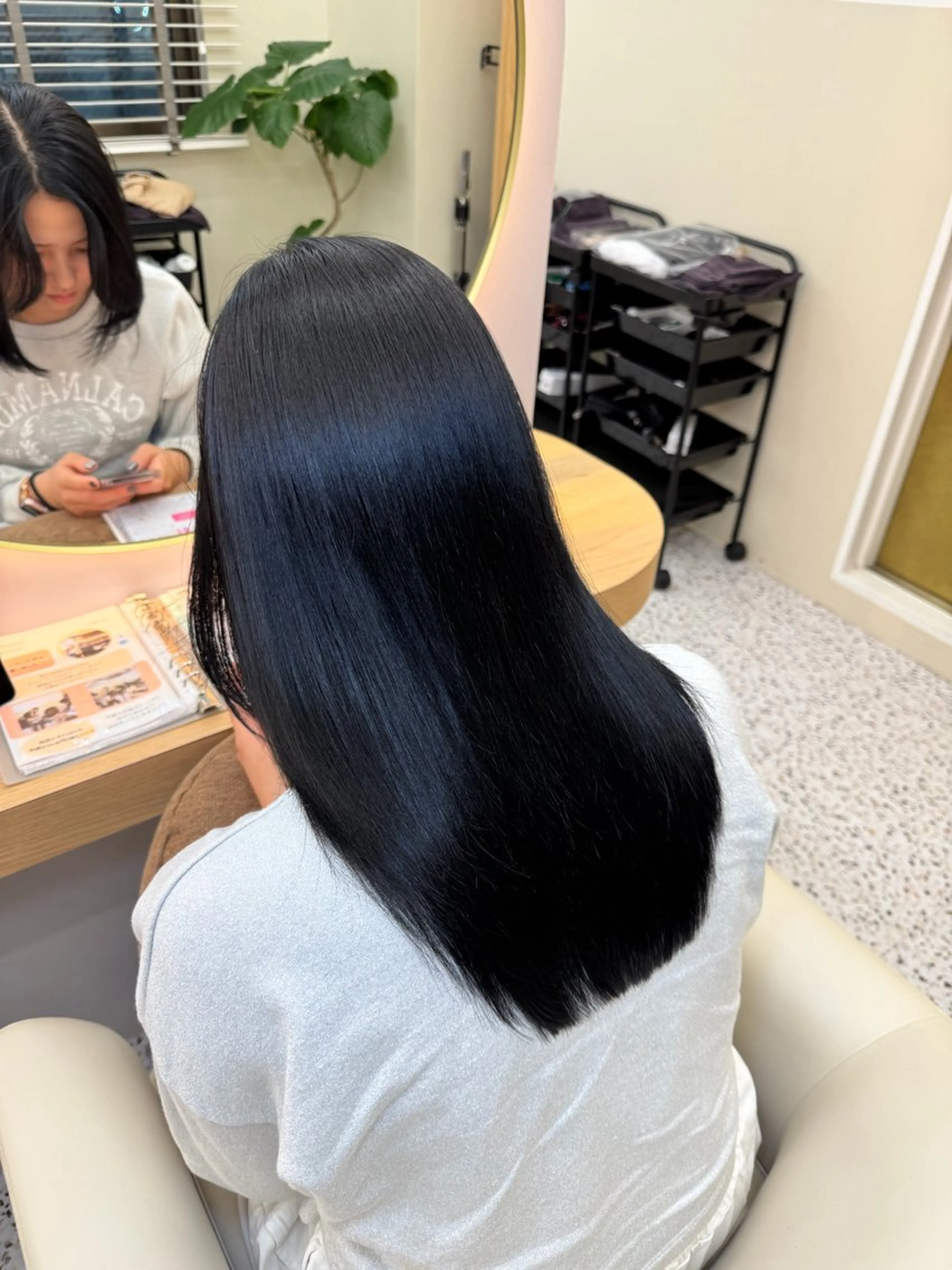 セミロング トリートメント 前田 栞九郎のヘアスタイル