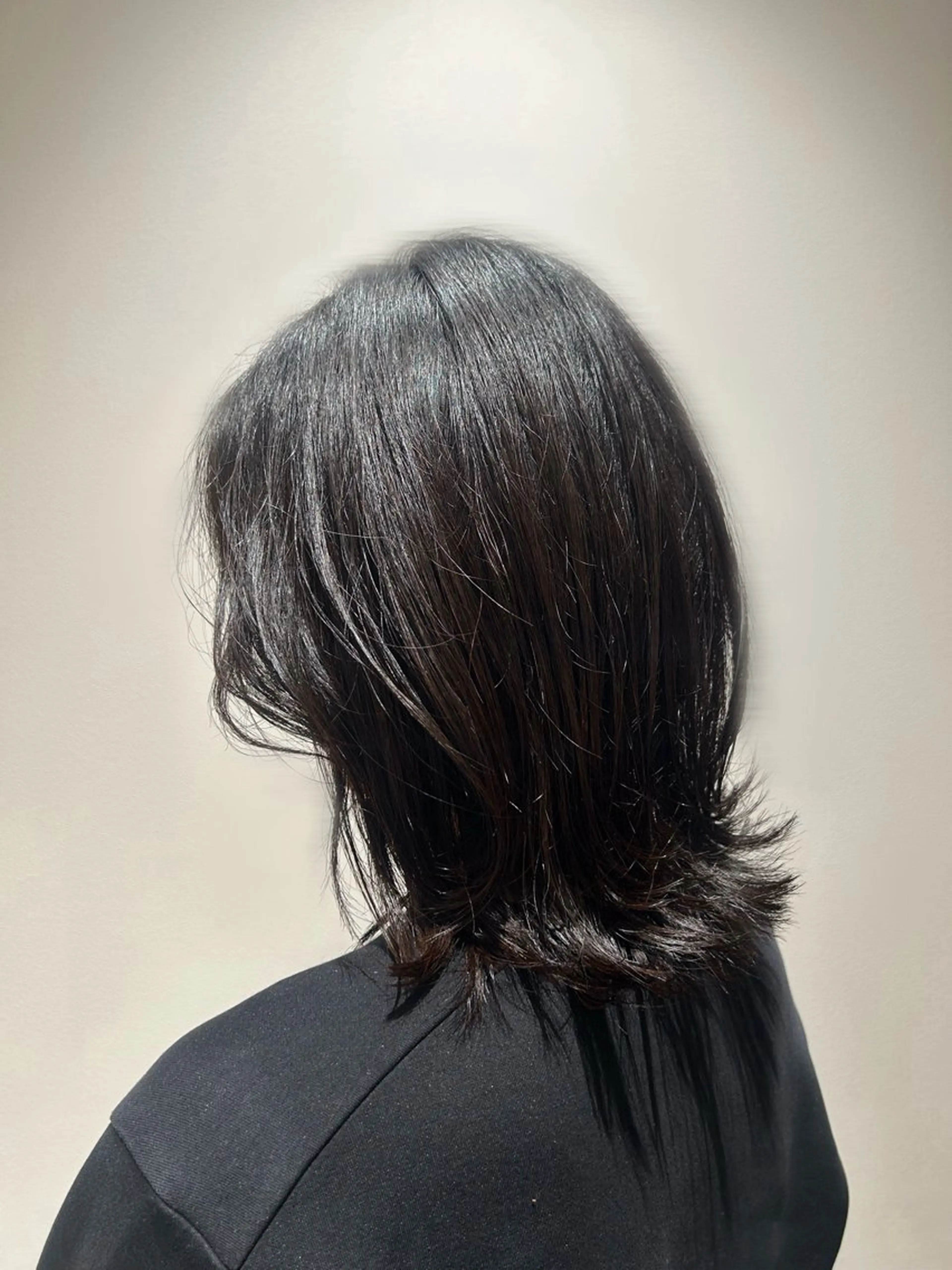 【19:30以降限定🎀】ミディアムヘアカットの写真