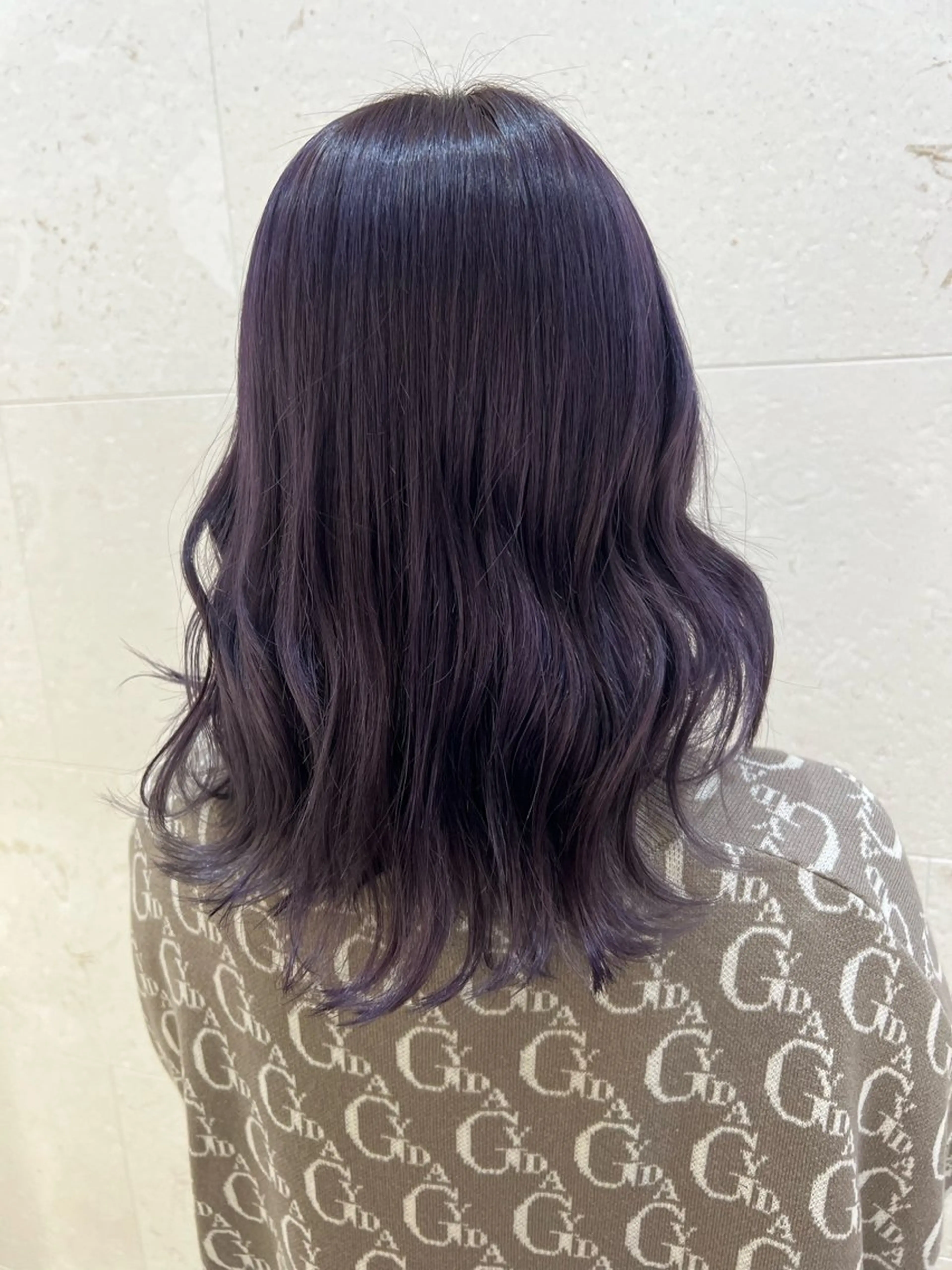 ロング カラー ブリーチ パープルカラー ヘアカラー 鈴木 愛華のヘアスタイル