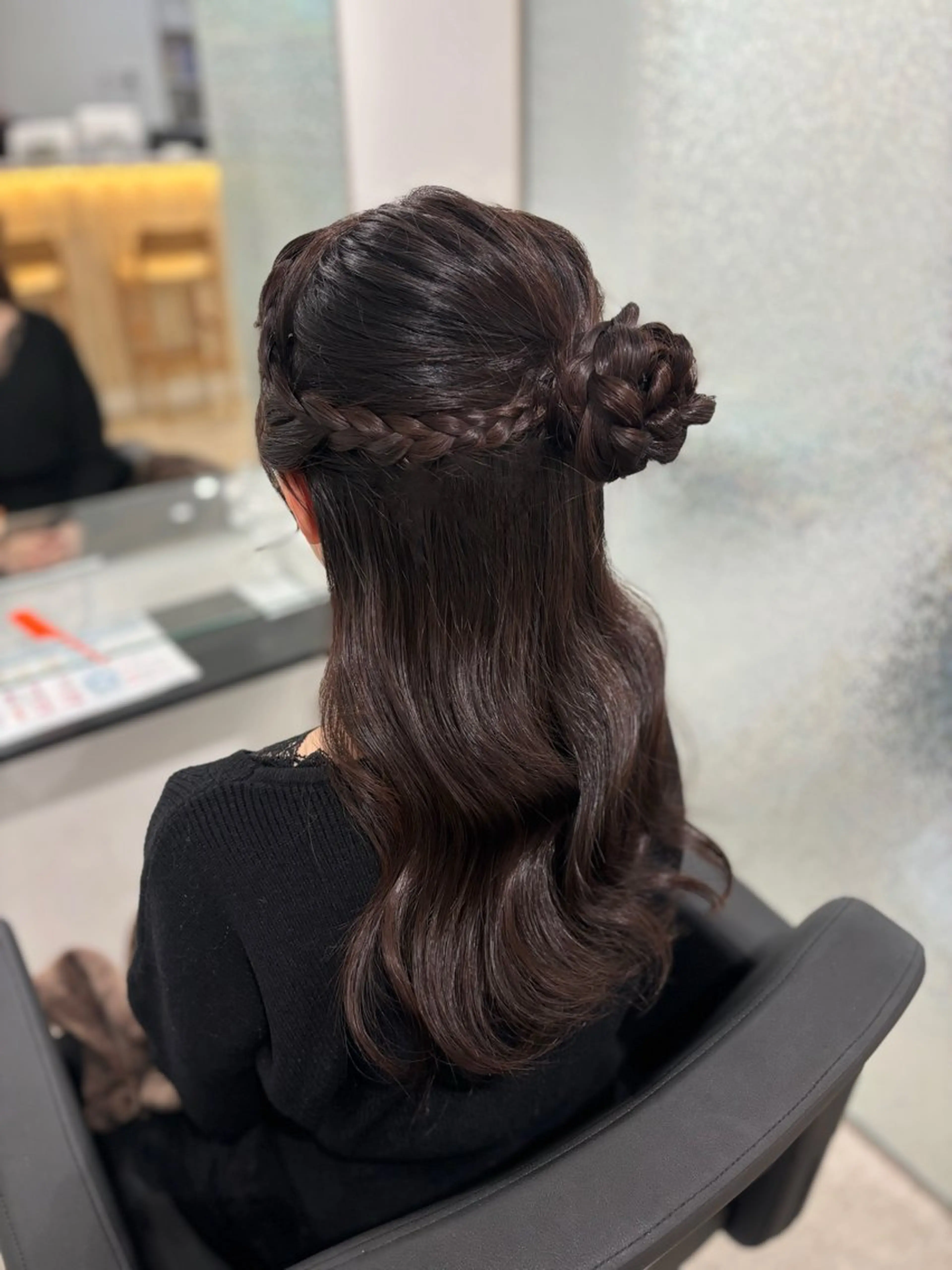 ロング ヘアアレンジ ヘアセット Yuzu️🫧AO/ 艶カラー/韓国ヘアのヘアスタイル