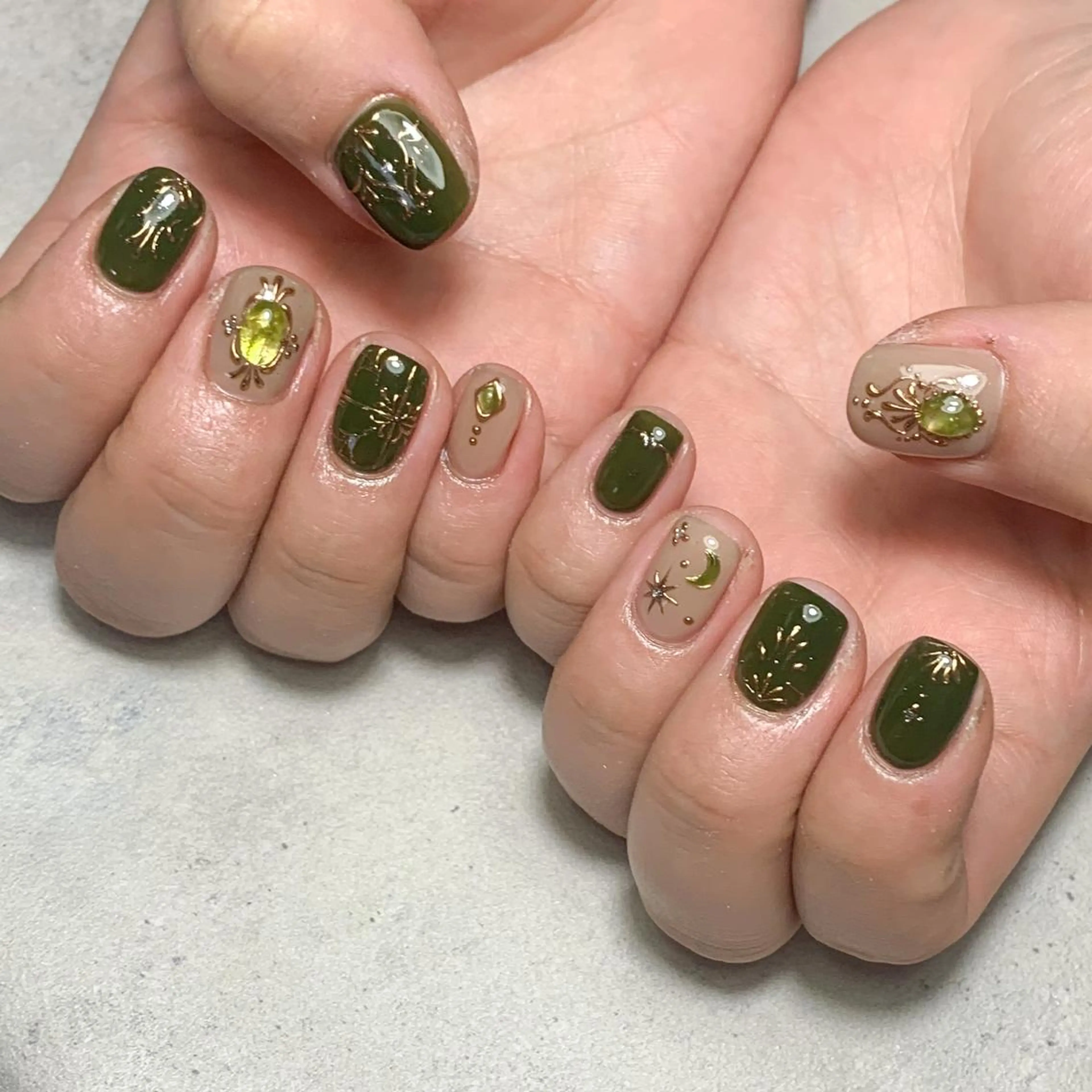 ネイル ハンドネイル atelier FIORITURA所属・FIORITURA aiのネイルデザイン