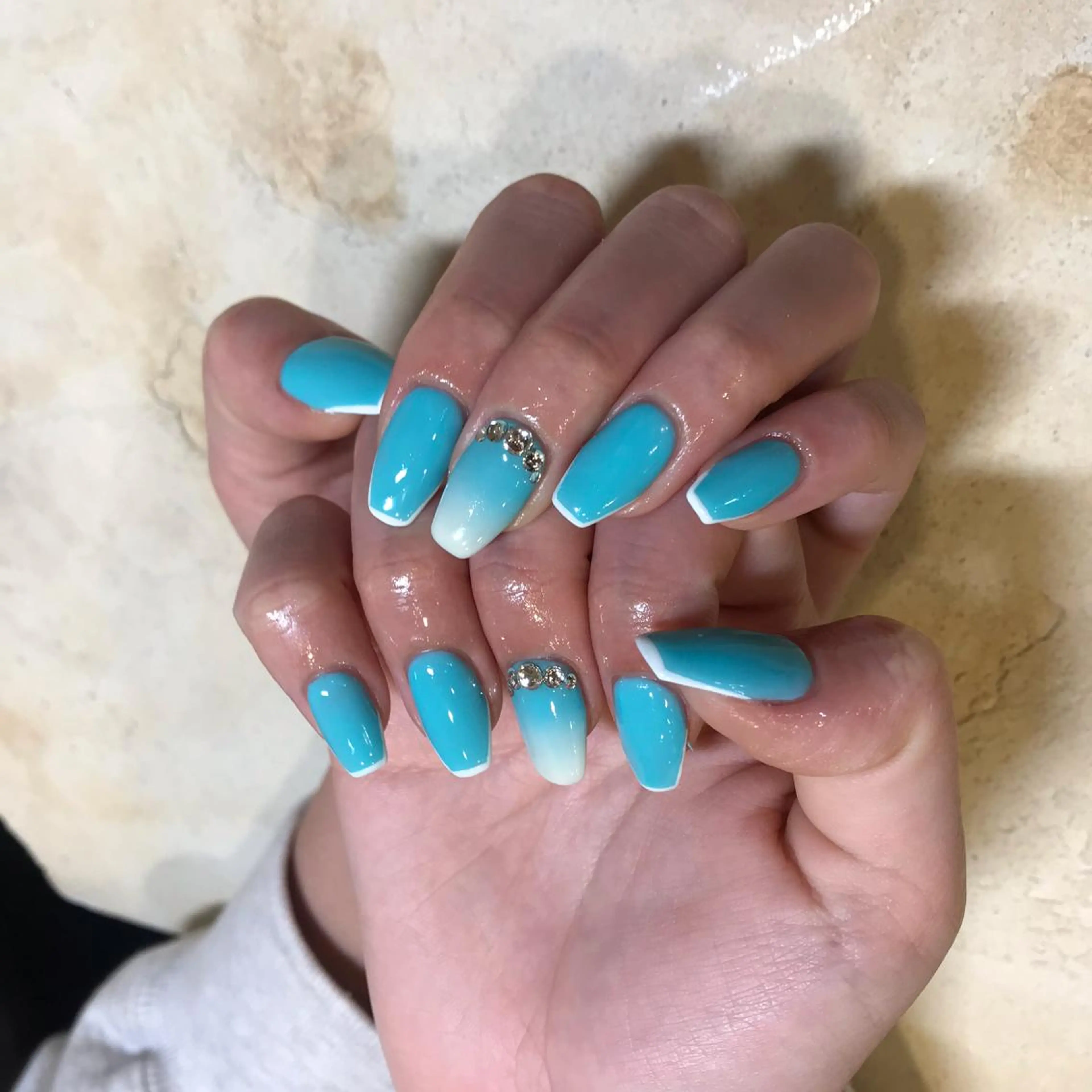 ネイル 持ち込み A85G ayakoのネイルデザイン