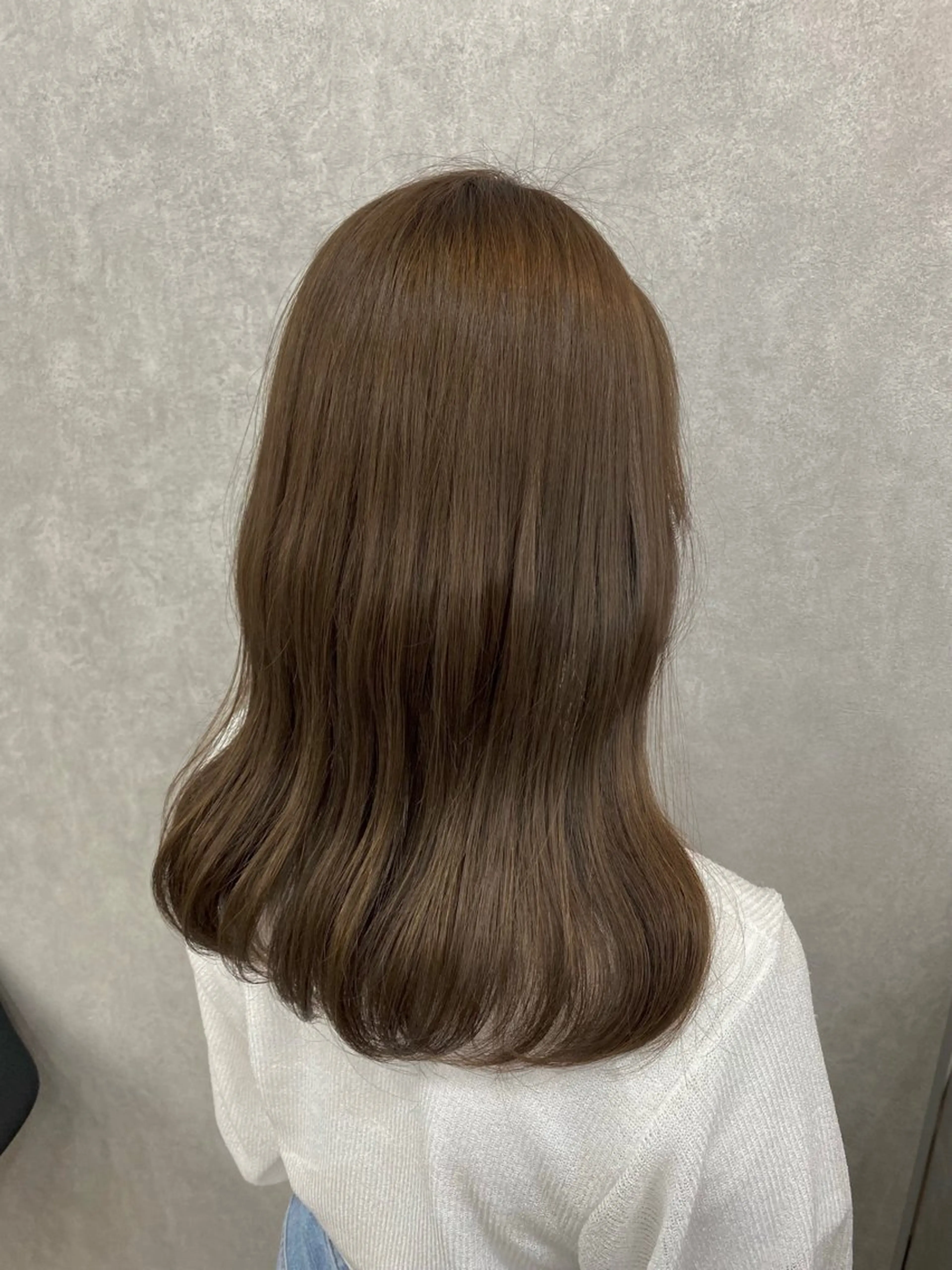 ミディアム ヘアカラー トリートメント ヘッドスパ 🩶西 雪乃/透明感 🫧/赤み消し✨🩶のヘアスタイル