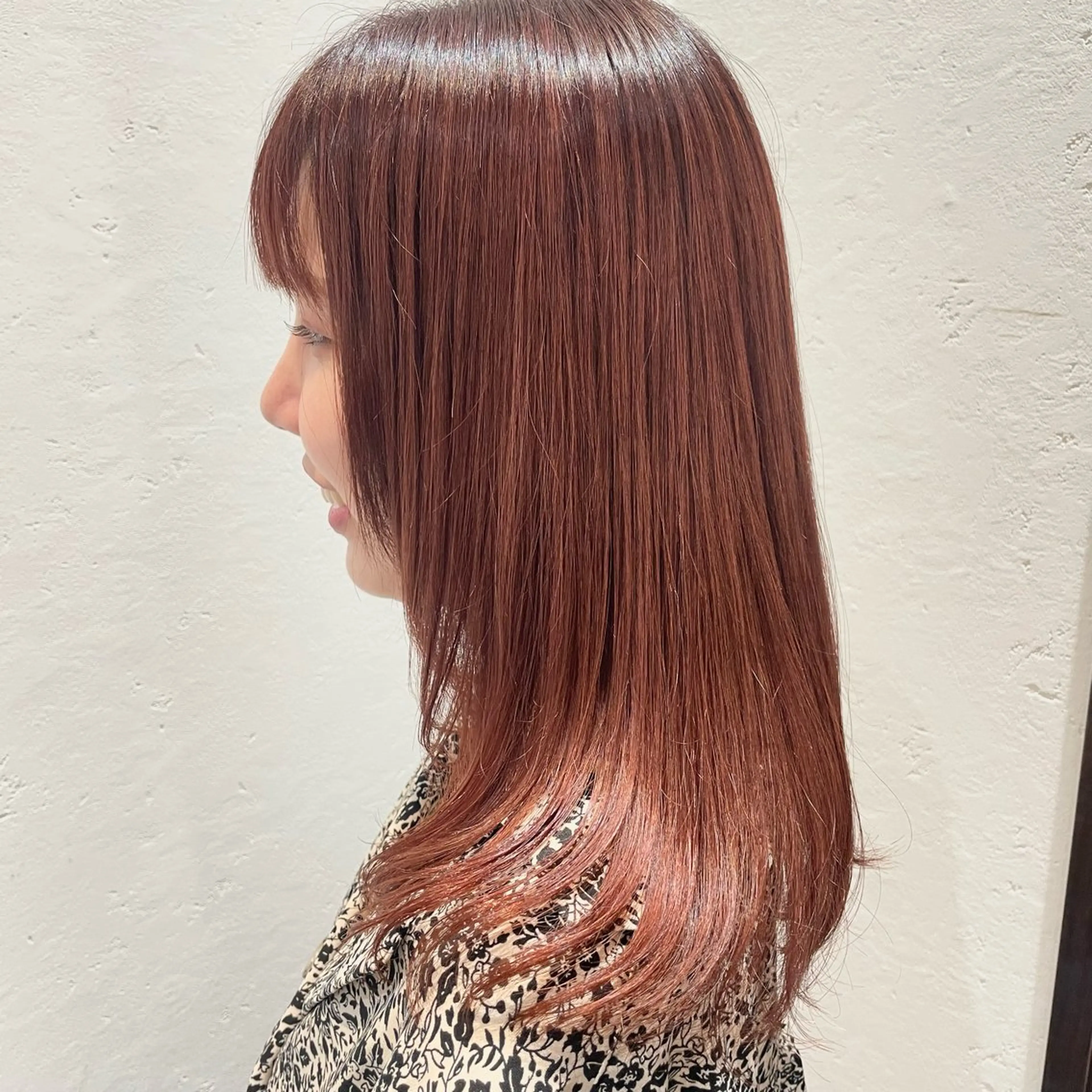 セミロング カラー ヘアカラー トリートメント 🫧レイナ 🫧 透明感カラー🫧のヘアスタイル