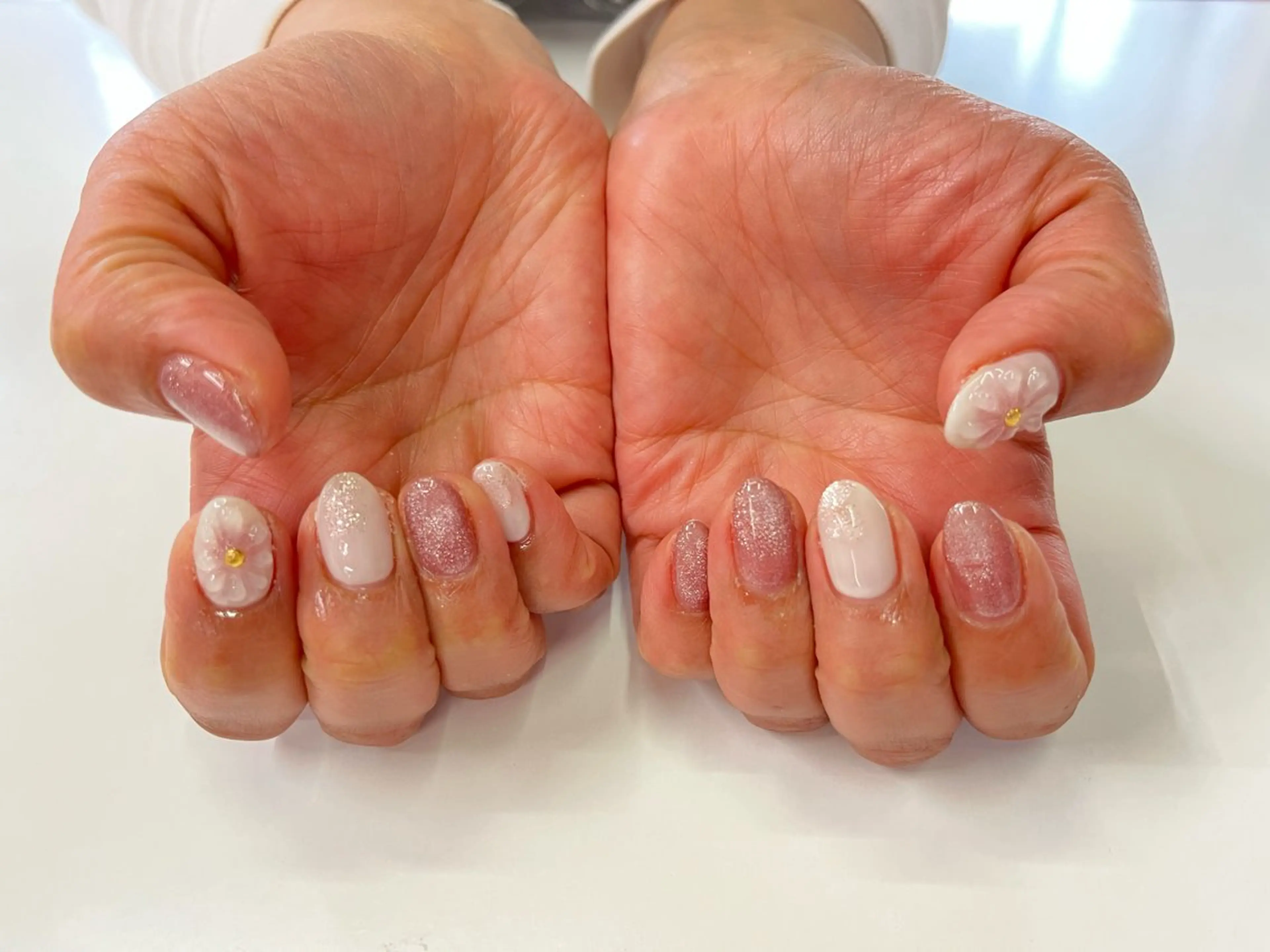 ネイル ハンドネイル デ・アイム赤城所属・ナリス化粧品🌹 saoriのネイルデザイン