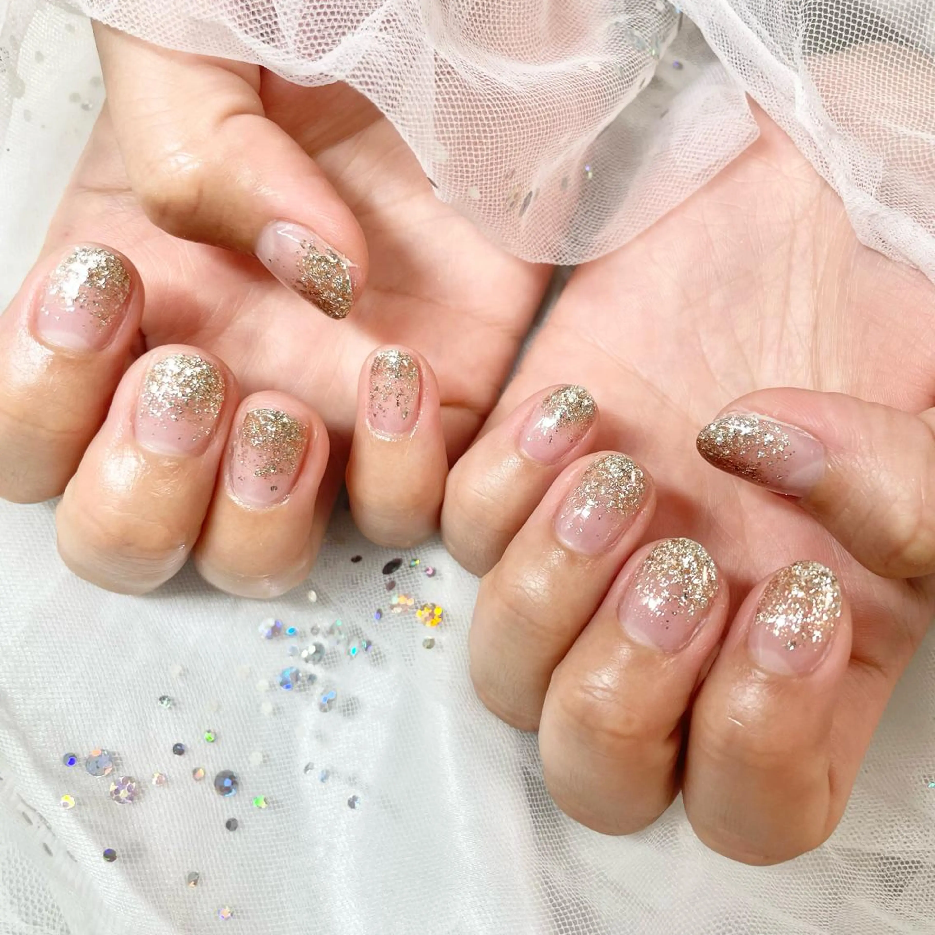 ネイル グラデーション キラキラネイル ハンドネイル 🎀AYAKO 🎀中韓ネイルのネイルデザイン