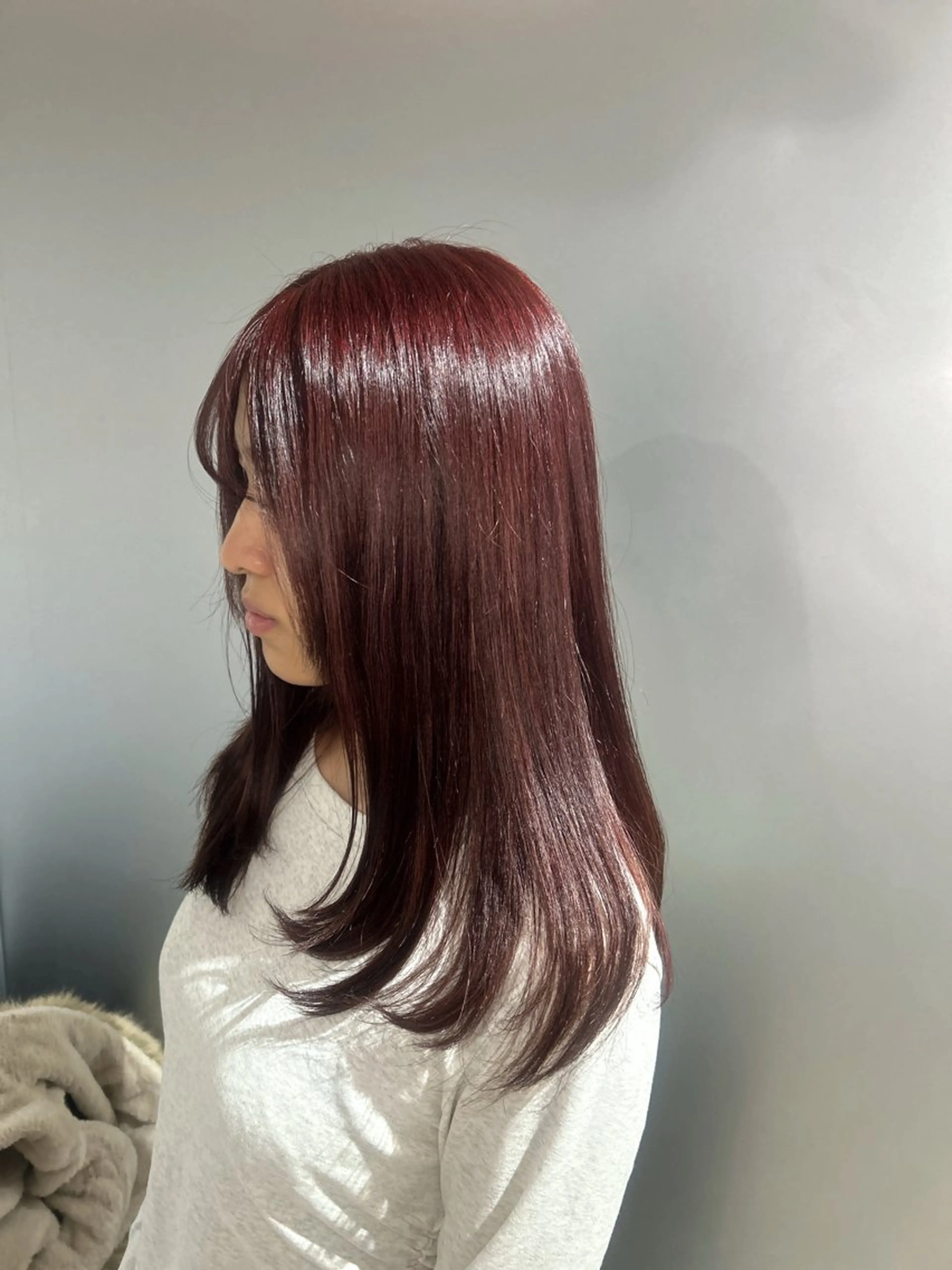 ミディアム カット ヘアカラー トリートメント 大人可愛い韓国ヘア きららのヘアスタイル