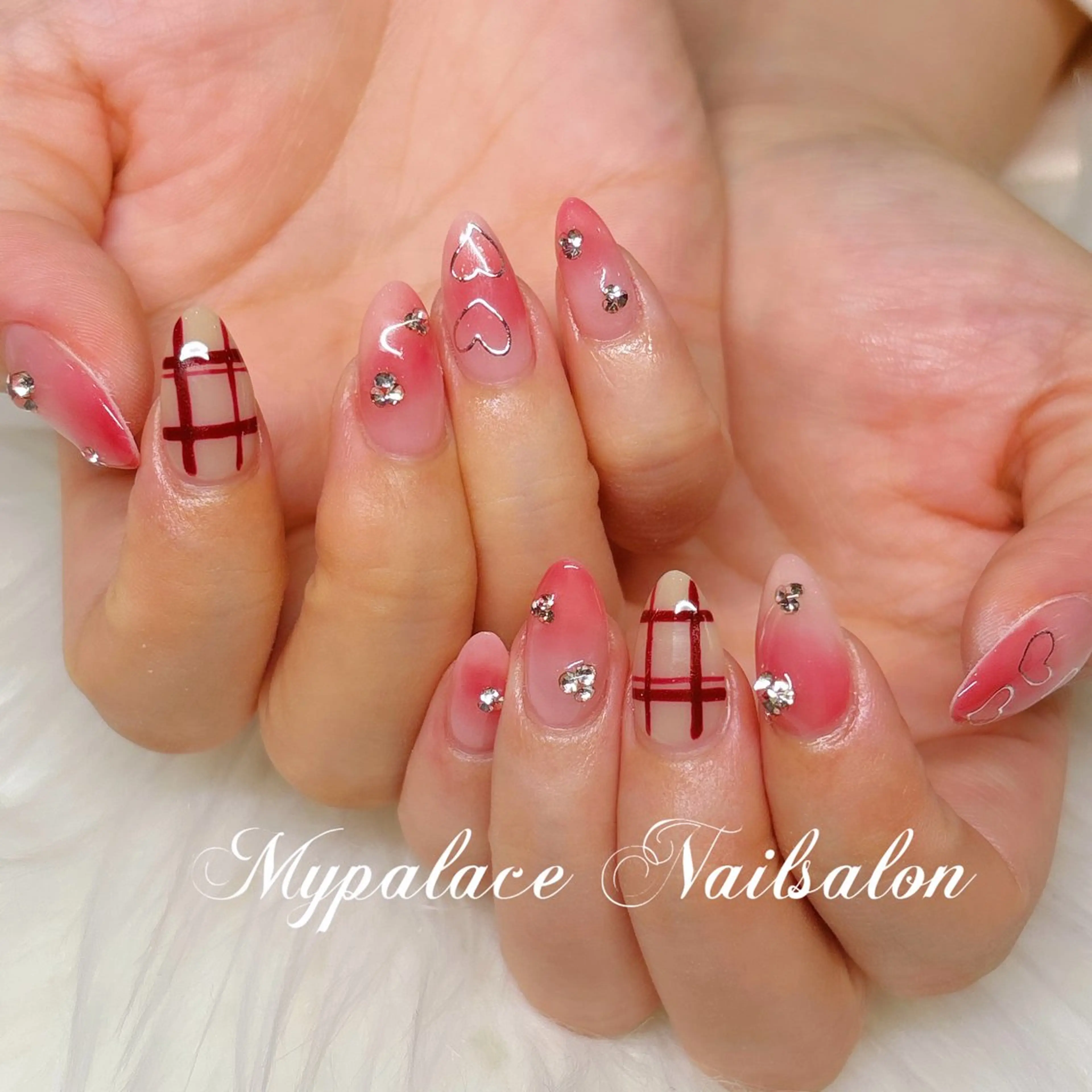 ネイル チークネイル 春ネイル ストーンネイル ハンドネイル Yuis Nailスカルプ専門のネイルデザイン