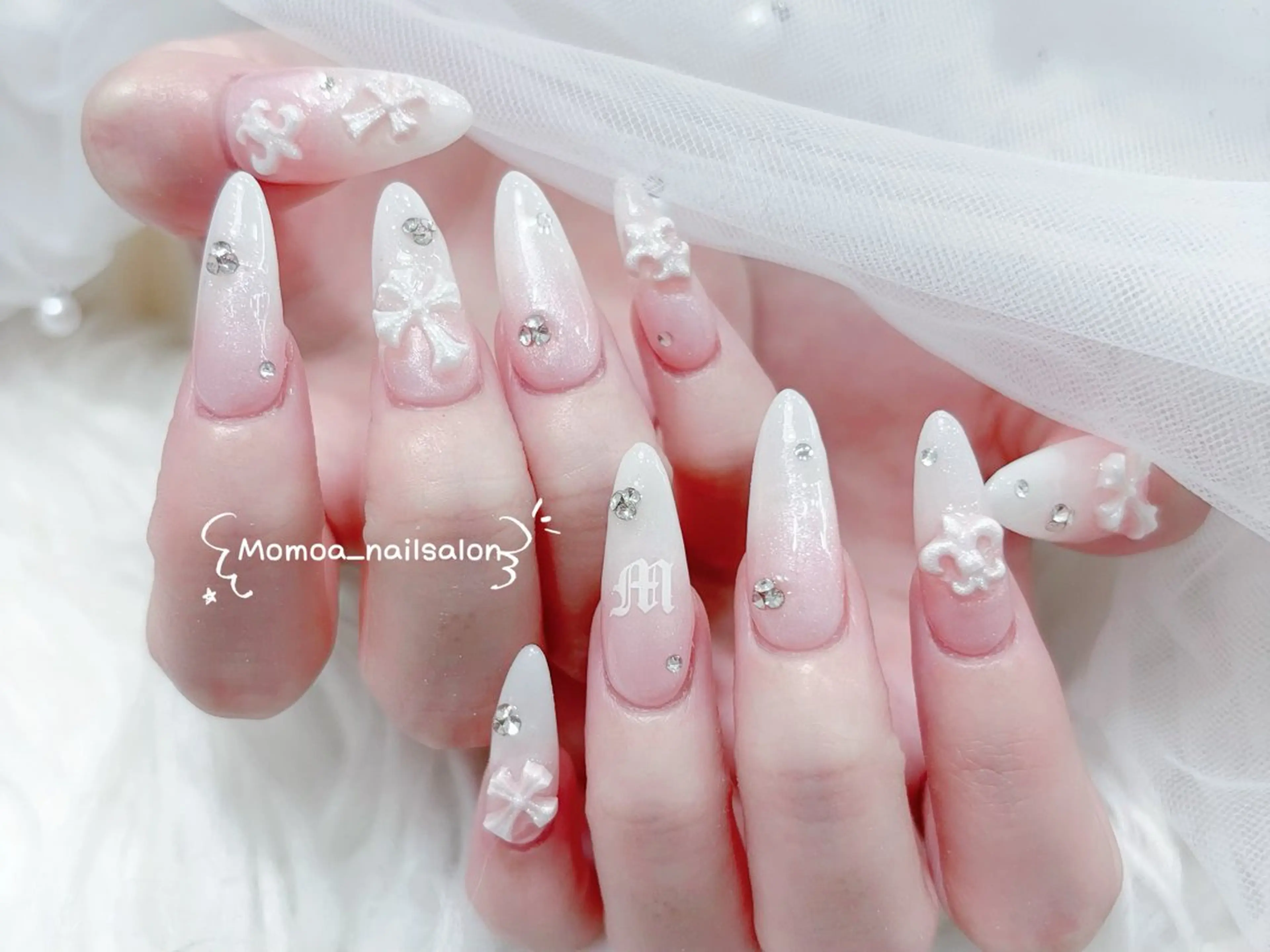 ネイル 成人式 ロングネイル マグネットネイル 大理石ネイル(マーブル) リボン ハンドネイル MoMoA Nail ネイル長さ出し専門店のネイルデザイン