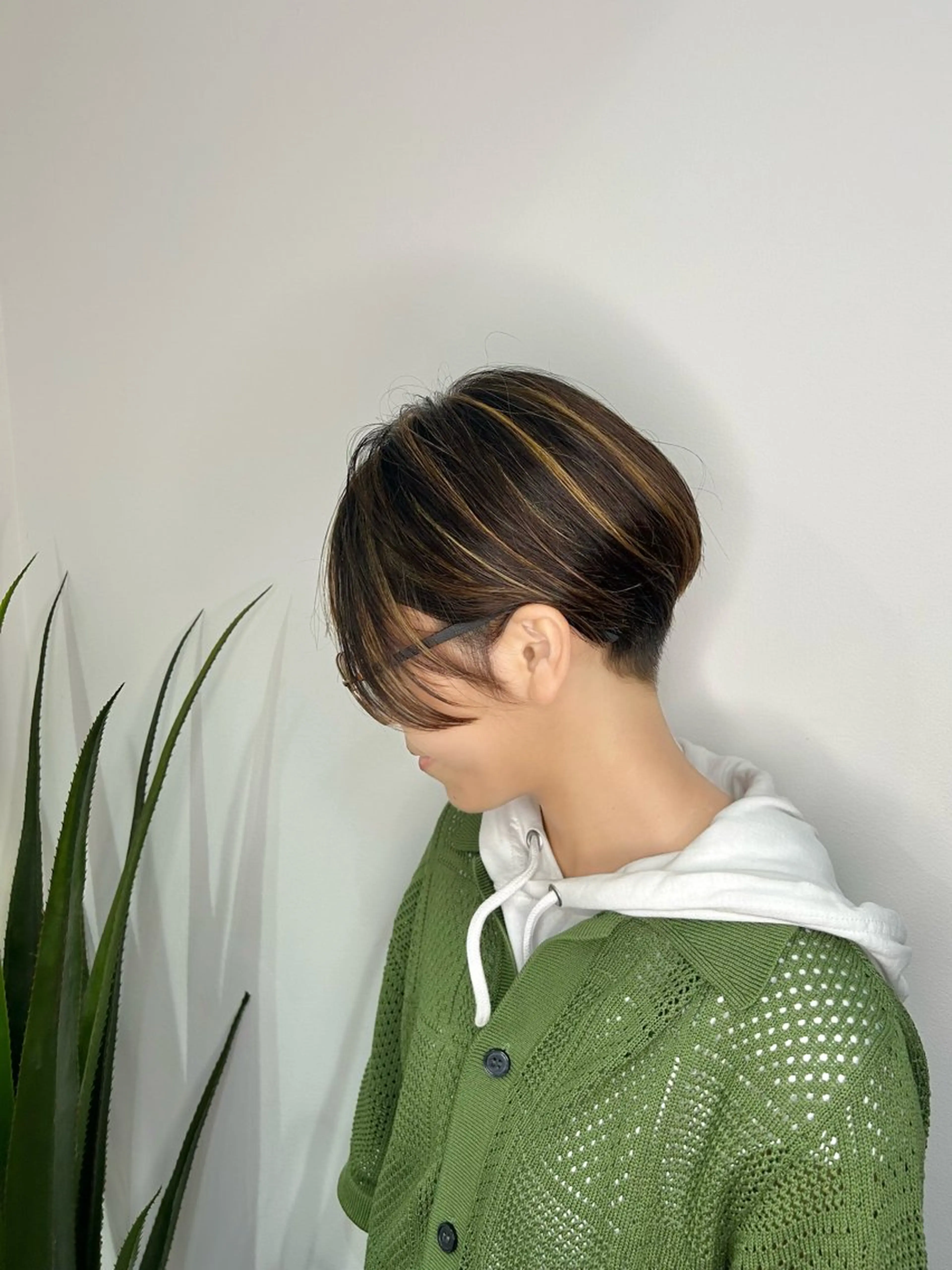 ショート カラー ハンサムショート ハイライトカラー ハイライト ショートヘア カット ヘアカラー トリートメント trewa【トレワ】所属・縮毛矯正/ショート /伊藤はるかのヘアスタイル