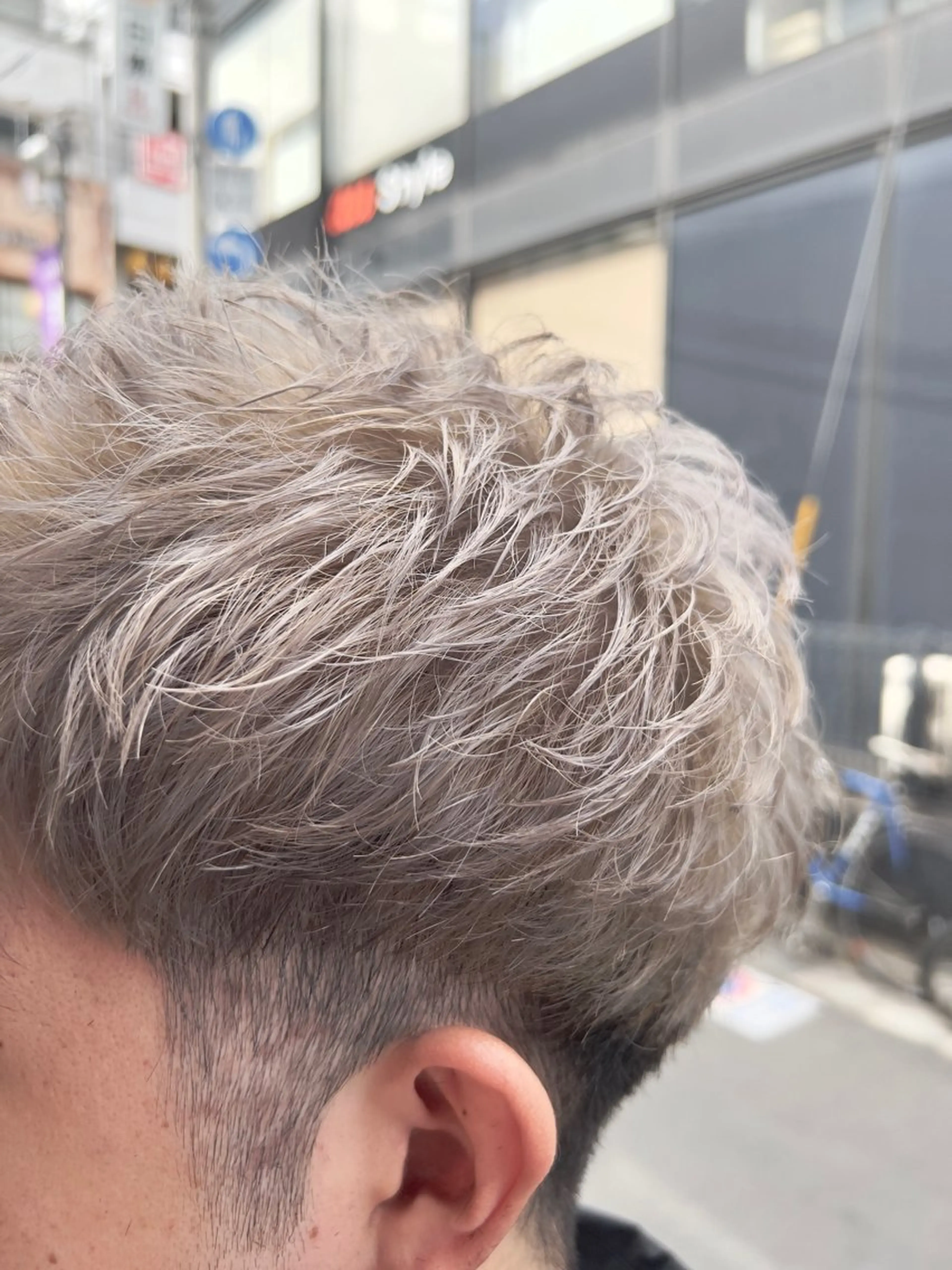 ショート カラー メンズ マッシュ メンズショート シルバー ホワイトシルバー ショートヘア 🍇おぐら めぐみ🍇のヘアスタイル