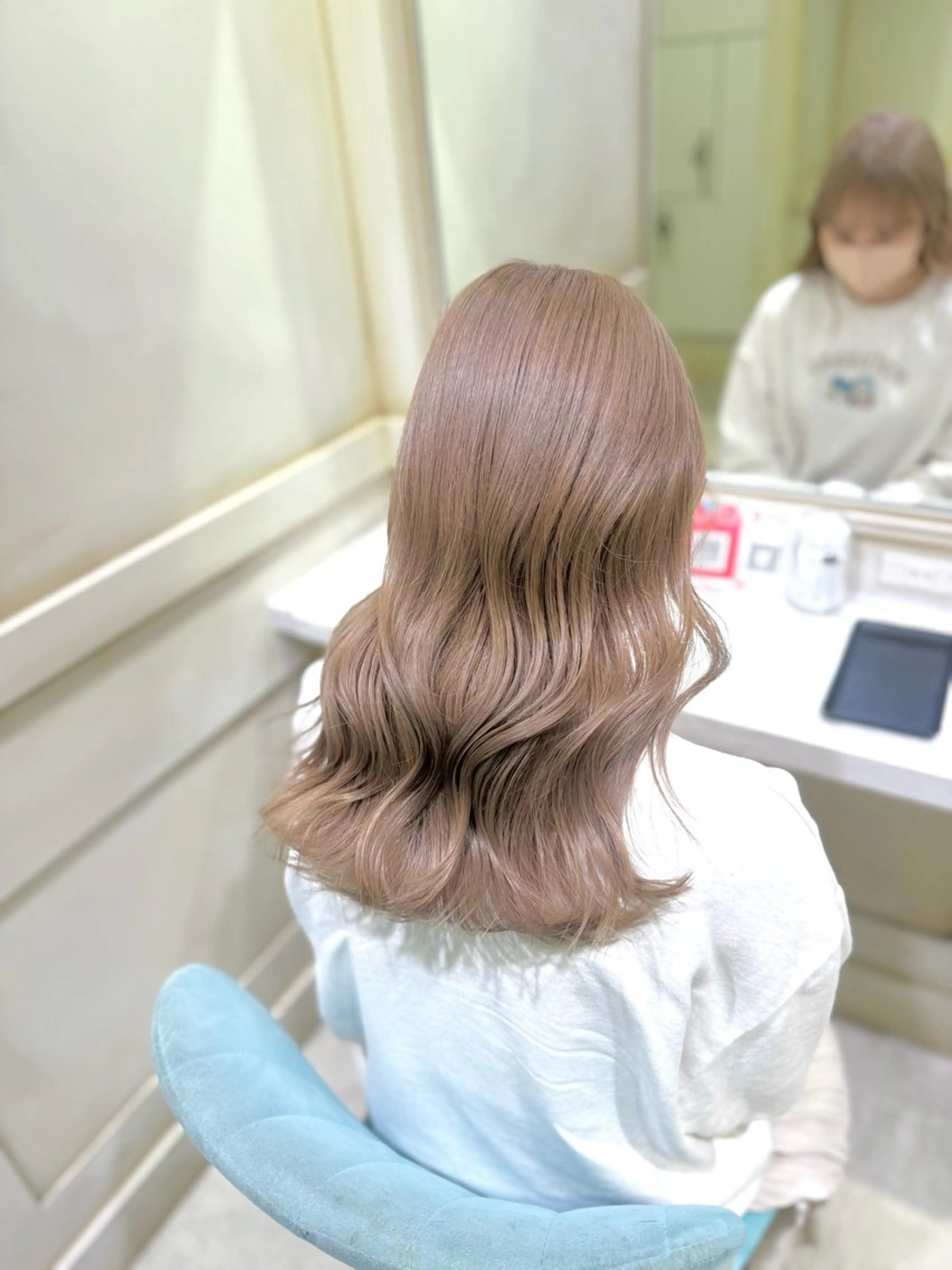 ロング カラー い とのヘアスタイル