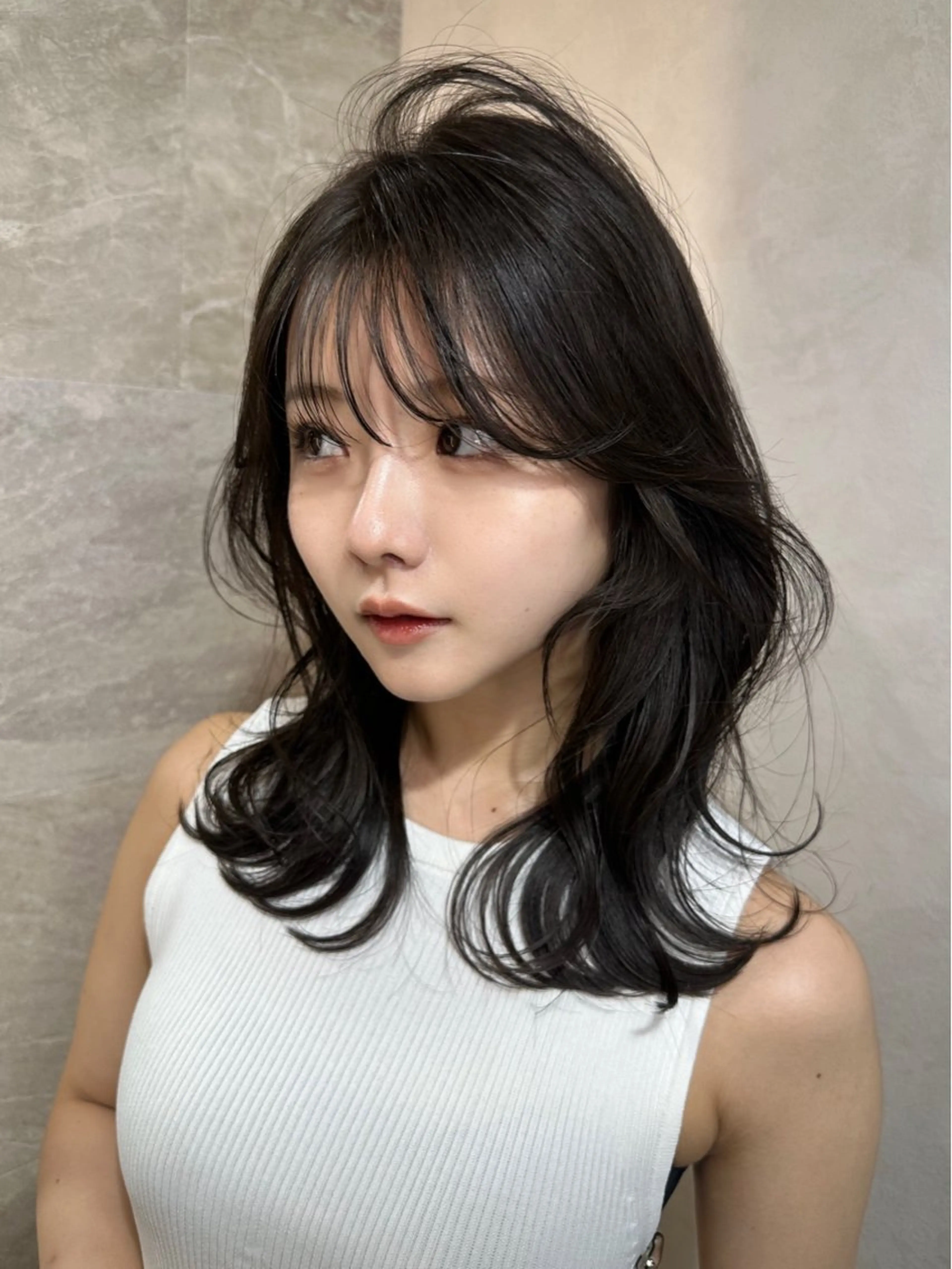 セミロング くびれヘア 韓国風ヘア レイヤーカット 小顔カット カット ヘアカラー トリートメント ヘアセット 韓国ヘア/レイヤー/ 髪質改善/銀座/田島のヘアスタイル