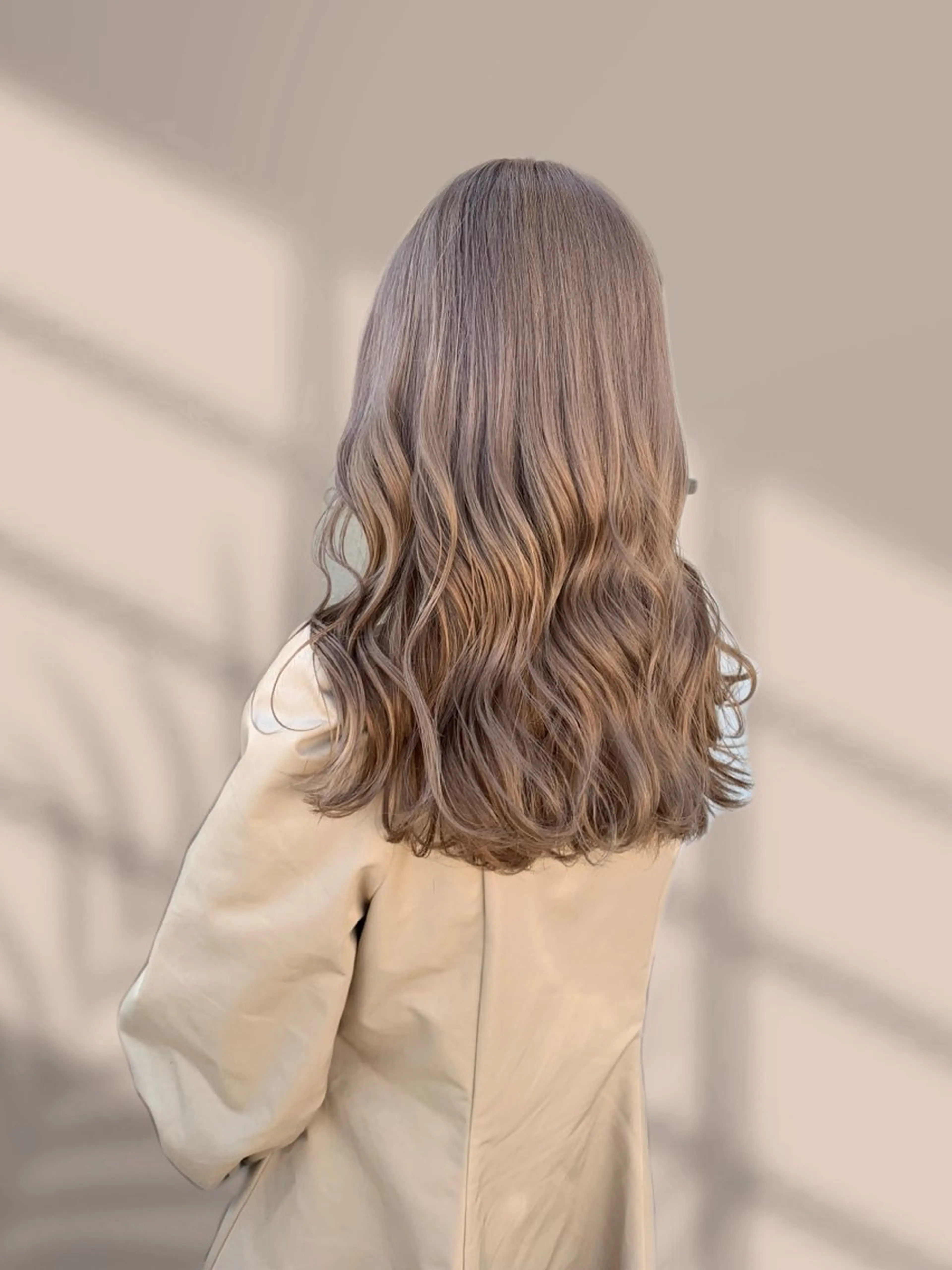 ロング ヘアカラー くすみミルクティー/ ブラウン🪡TOWAのヘアスタイル