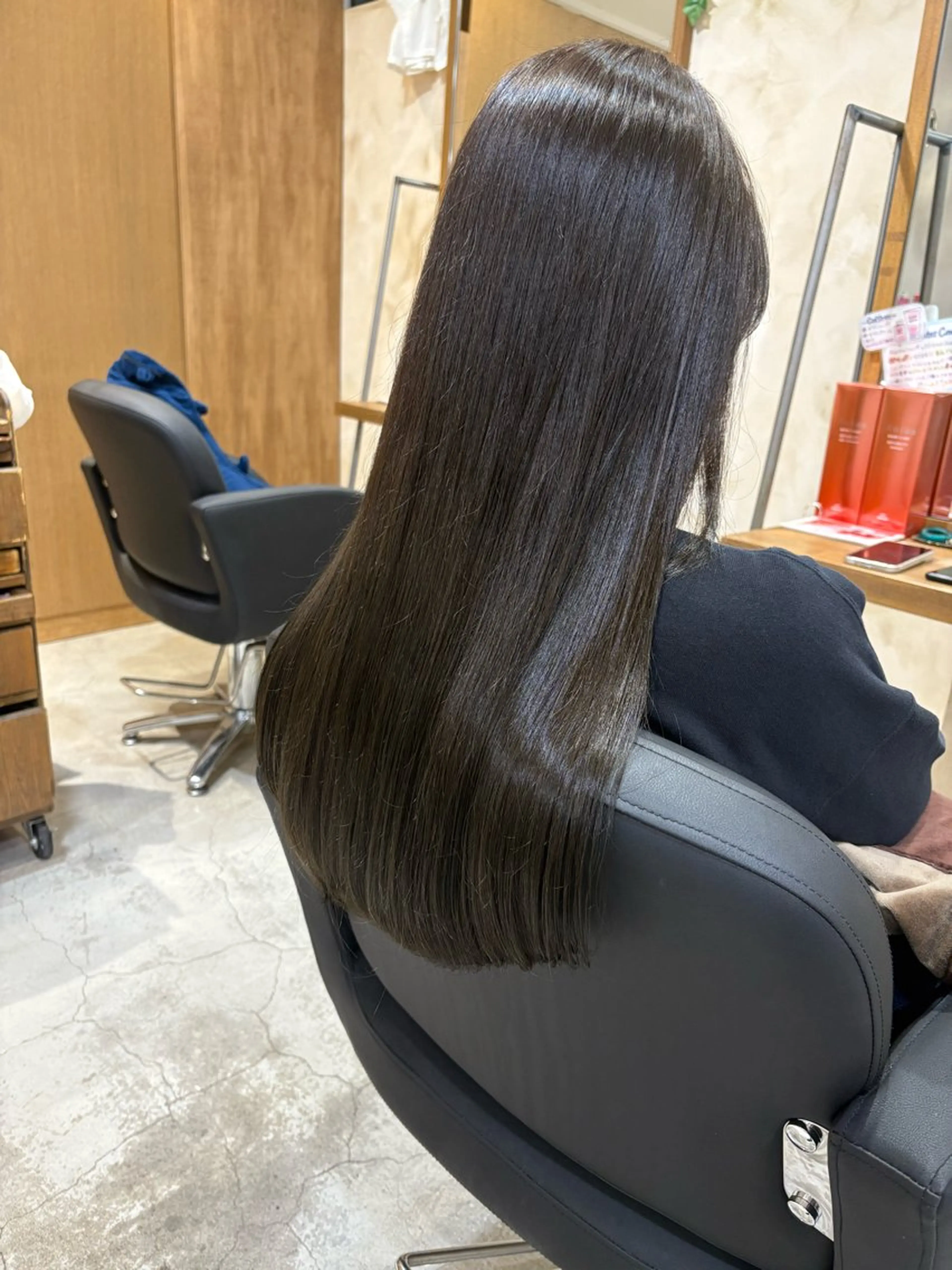 ロング カラー グレージュ オリーブグレージュ オリーブグレー カット ヘアカラー トリートメント ニュアンスカラー／ 久住綾香のヘアスタイル