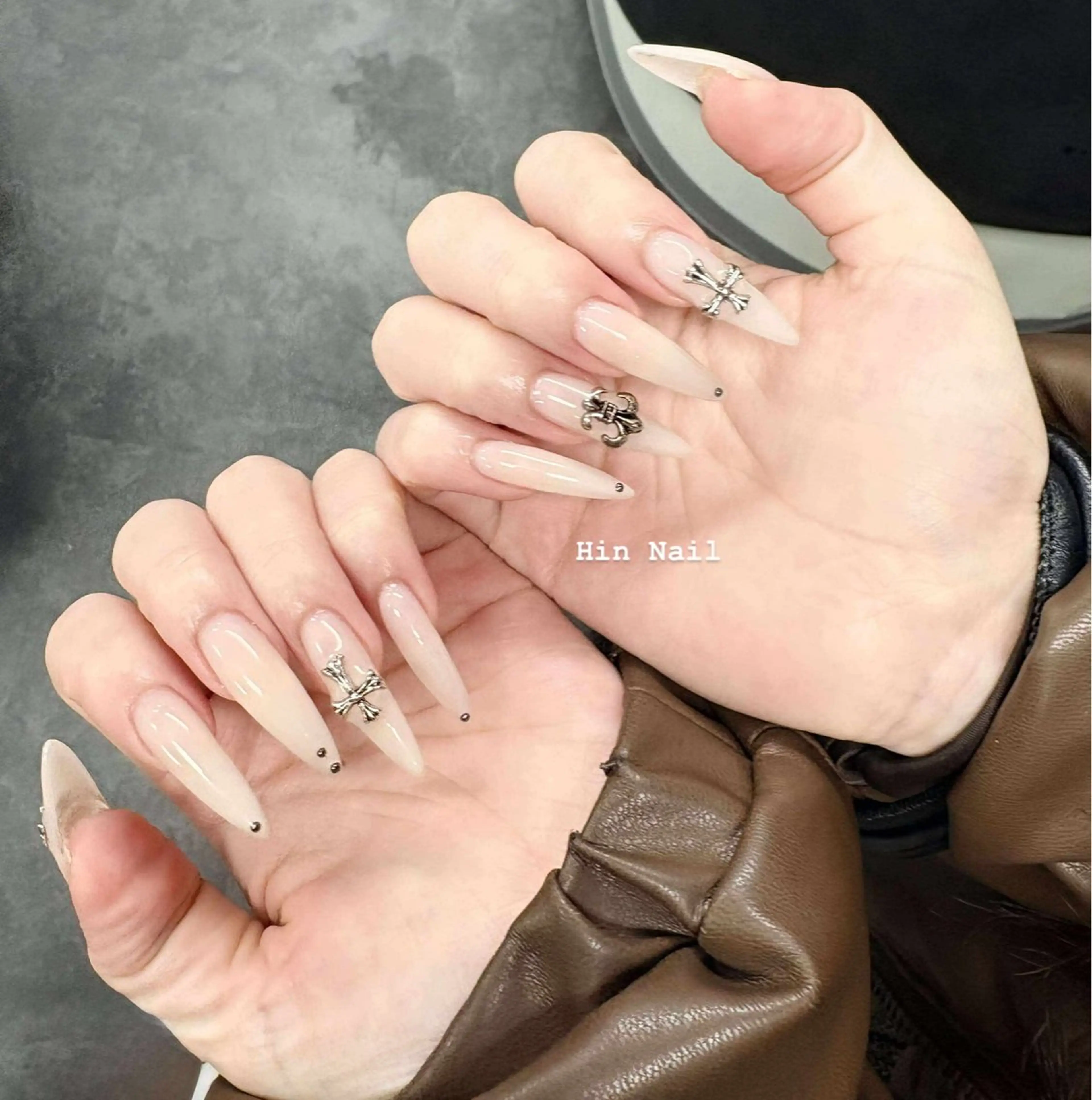 ネイル ハンドネイル HIN NAILのネイルデザイン