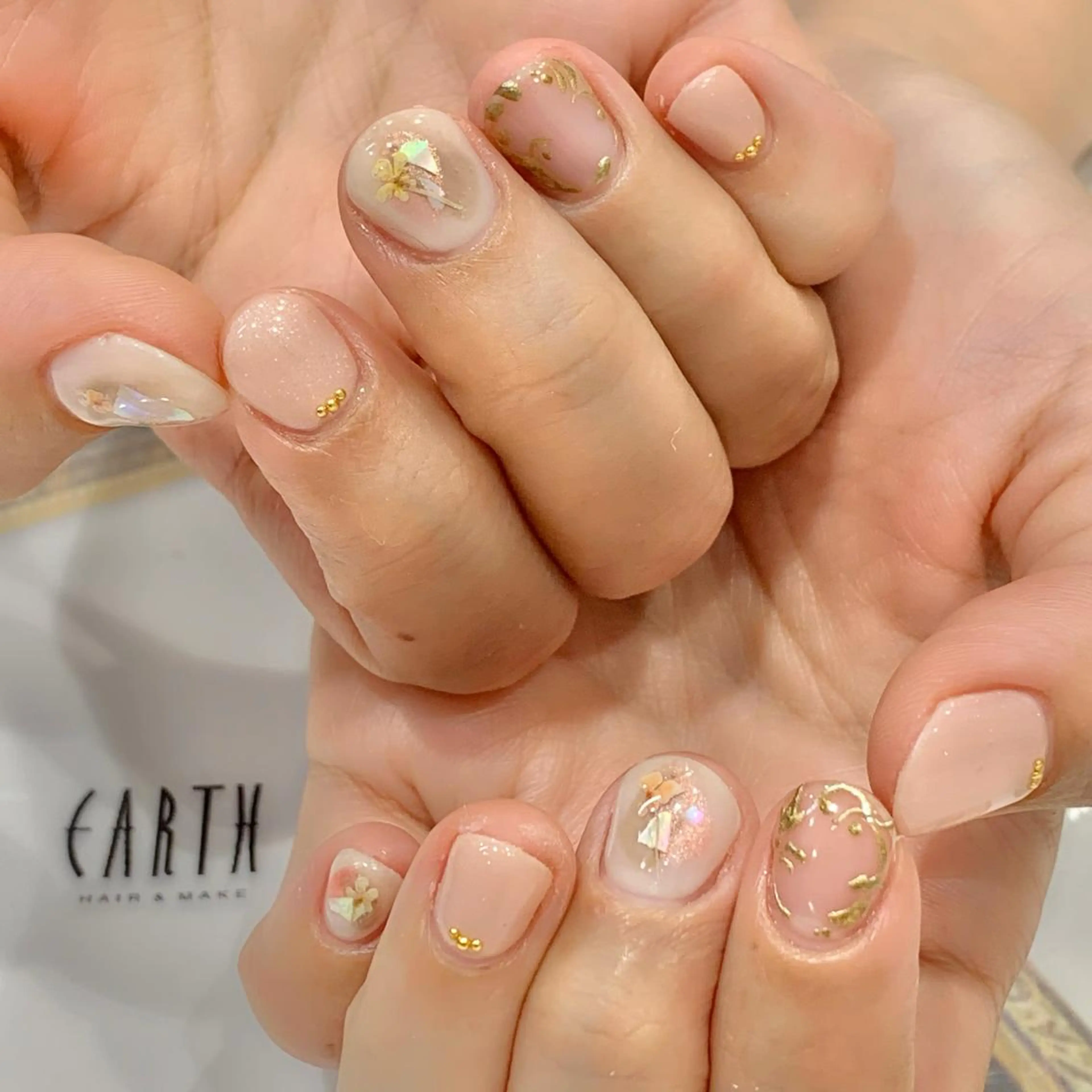 ネイル グリーン ブライダルネイル ハンドネイル 佐藤 まりえのネイルデザイン