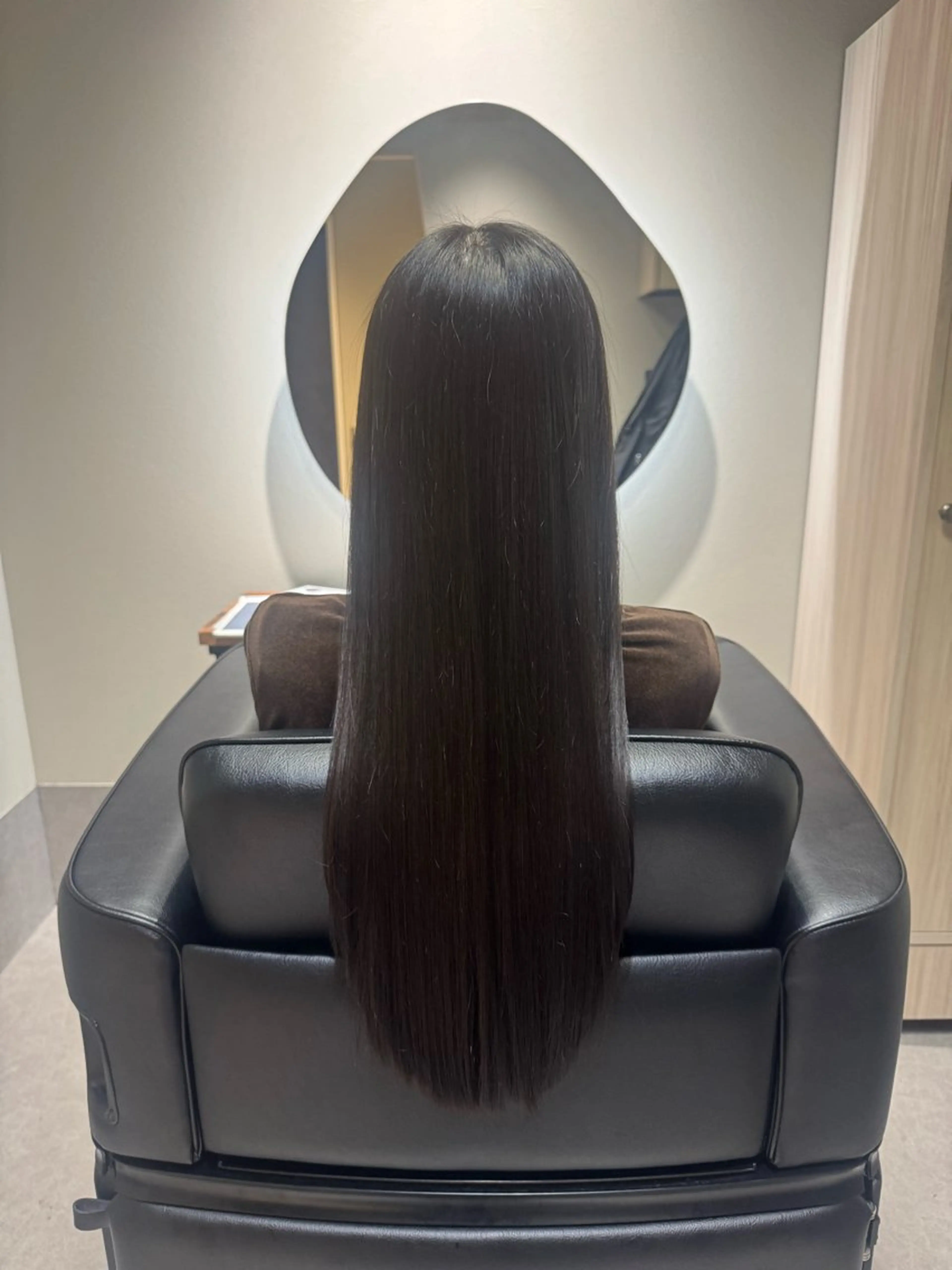 ロング カット ヘアカラー 縮毛矯正 トリートメント NAVY 橋本心 縮毛矯正のヘアスタイル