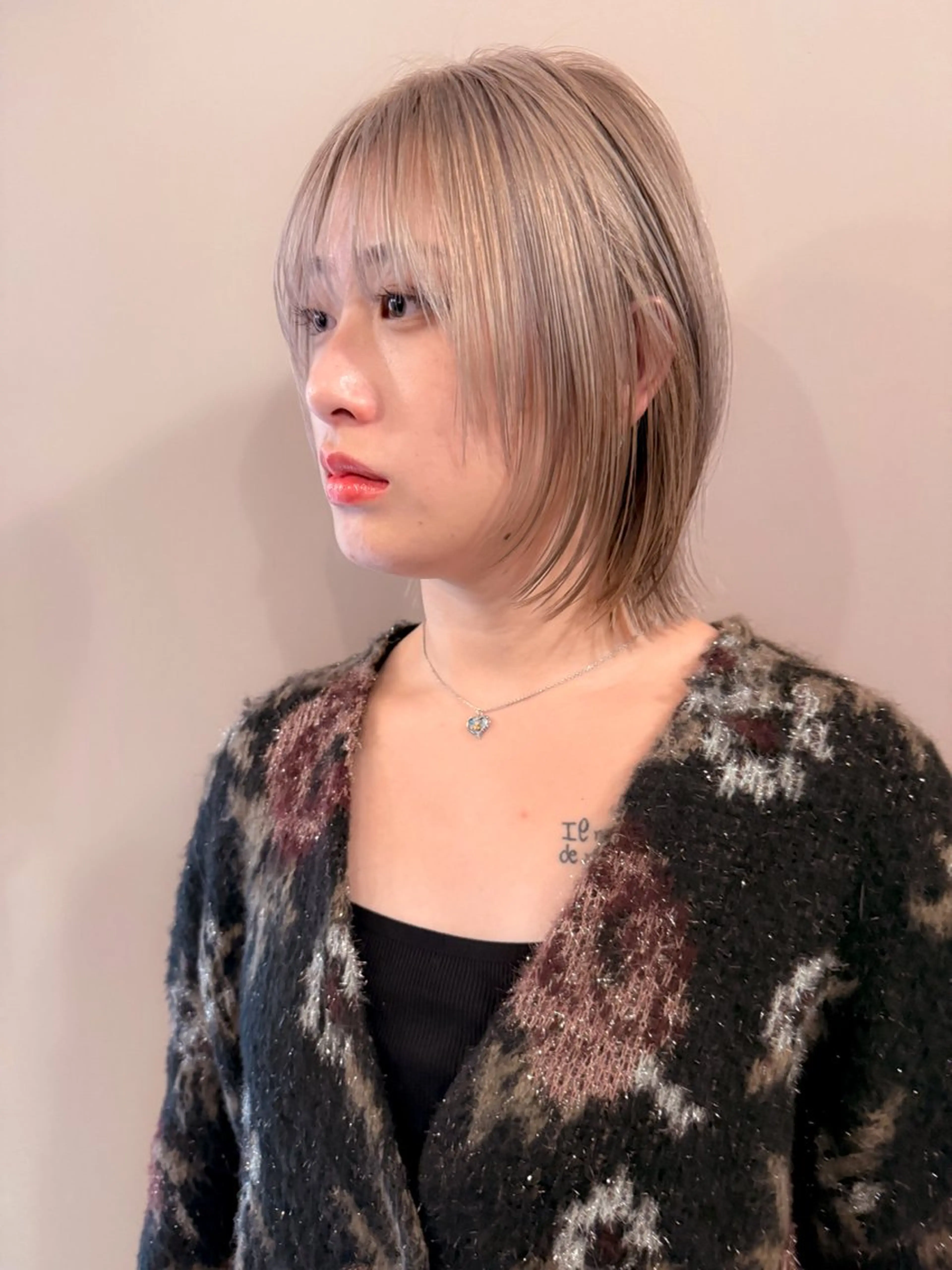 ショート カラー ヘアカラー 艶髪ブリーチ 永井竜也のヘアスタイル