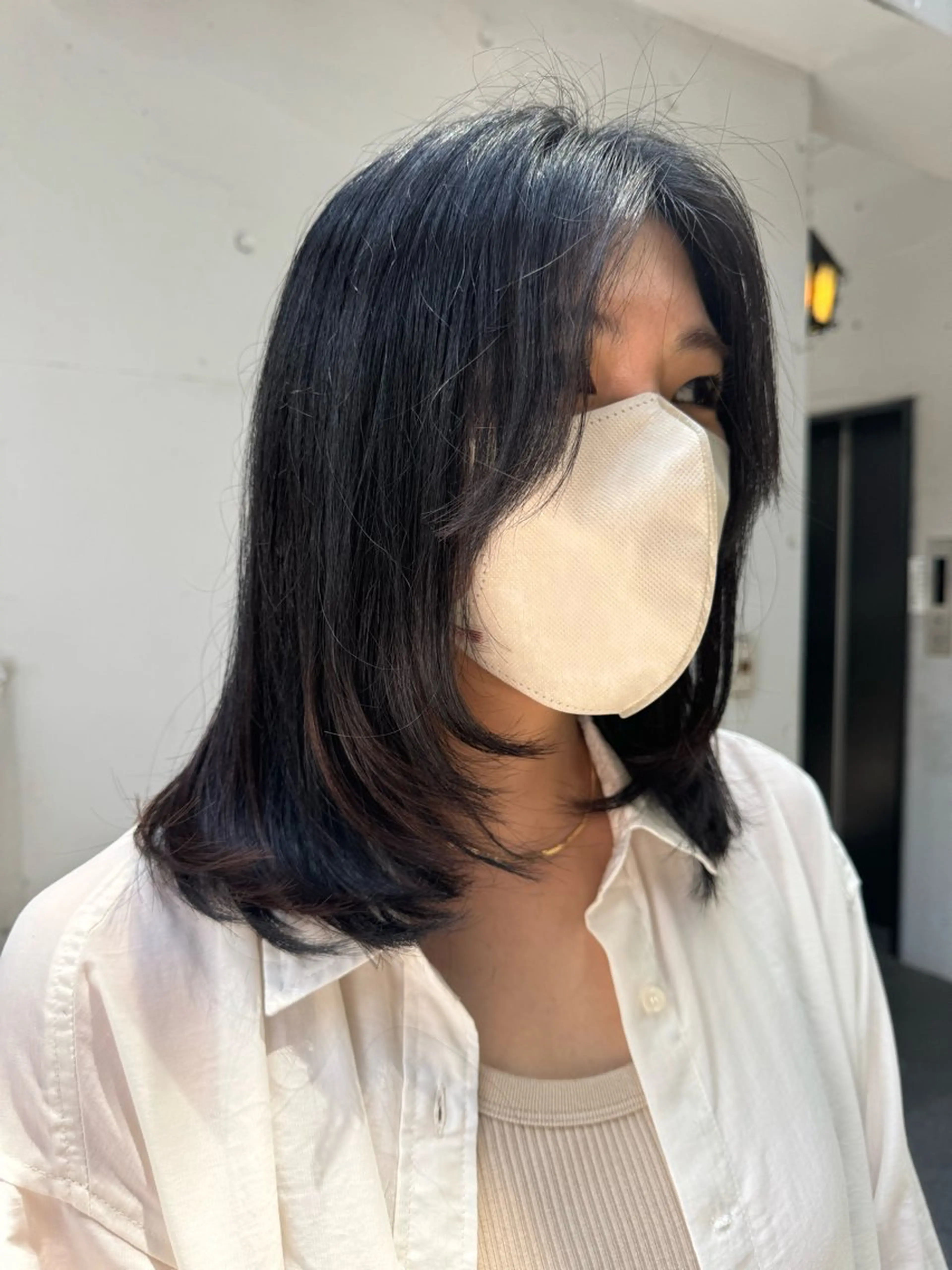 ミディアム 顔まわりレイヤー 顔周りカット 髪質改善 レイヤーカット Luxe表参道 髪質改善　奈良のヘアスタイル