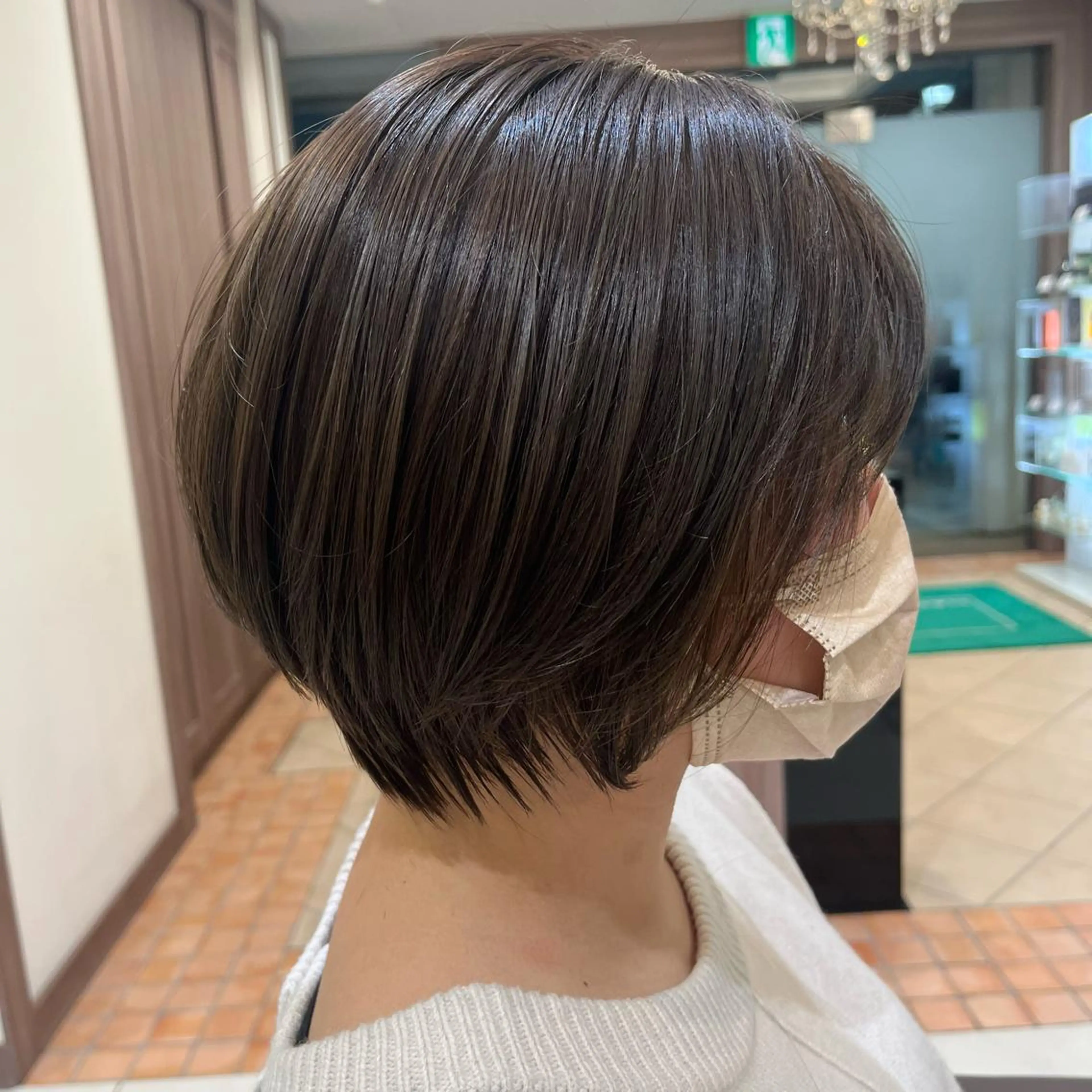 ショート カラー ナチュラル暖色カラー 🤎 佐藤栞のヘアスタイル