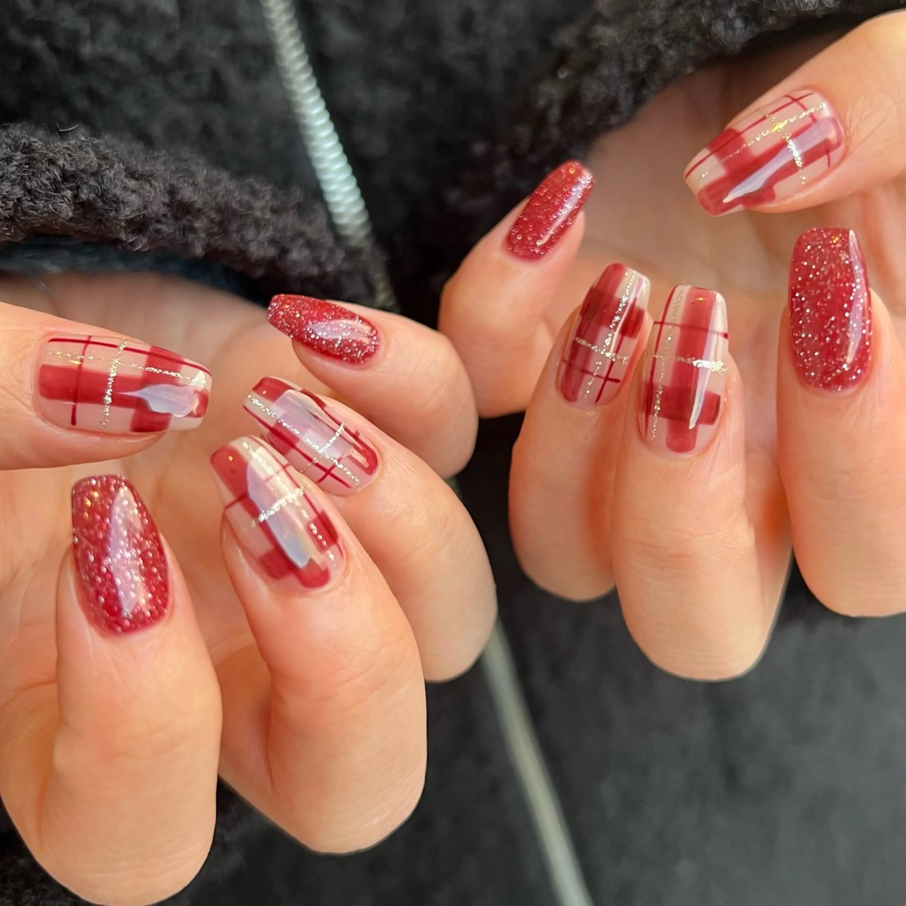 ネイル フラッシュネイル 赤色 ハンドネイル kuga amiのネイルデザイン