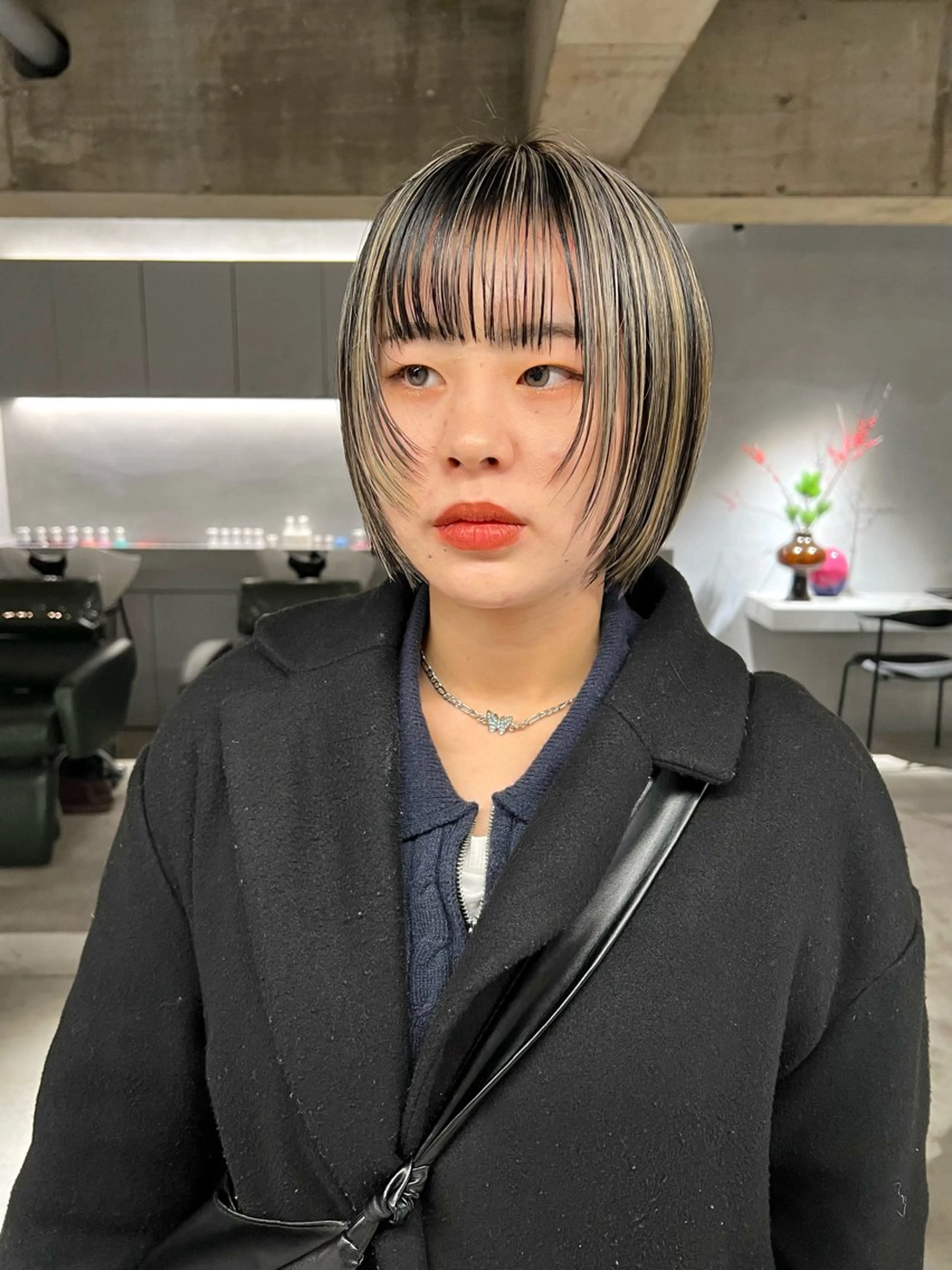 ミディアム カラー カット ヘアカラー トリートメント 宮川 日菜子のヘアスタイル