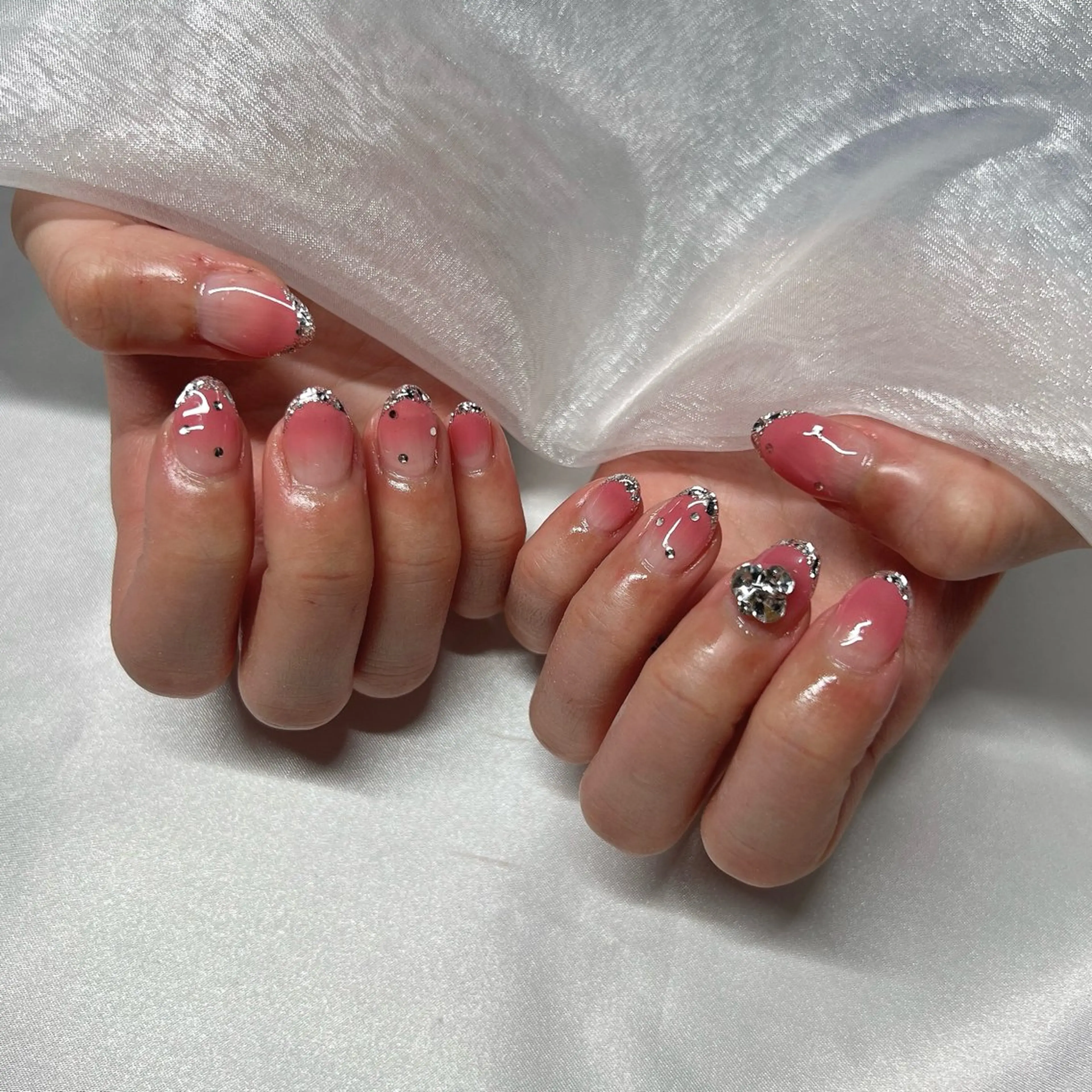 ネイル ジェルネイル 韓国ネイル ラメ(グリッター) マグネットネイル 持ち込み ハンドネイル -nail salon-Reward所属・nail salon Rewardのネイルデザイン