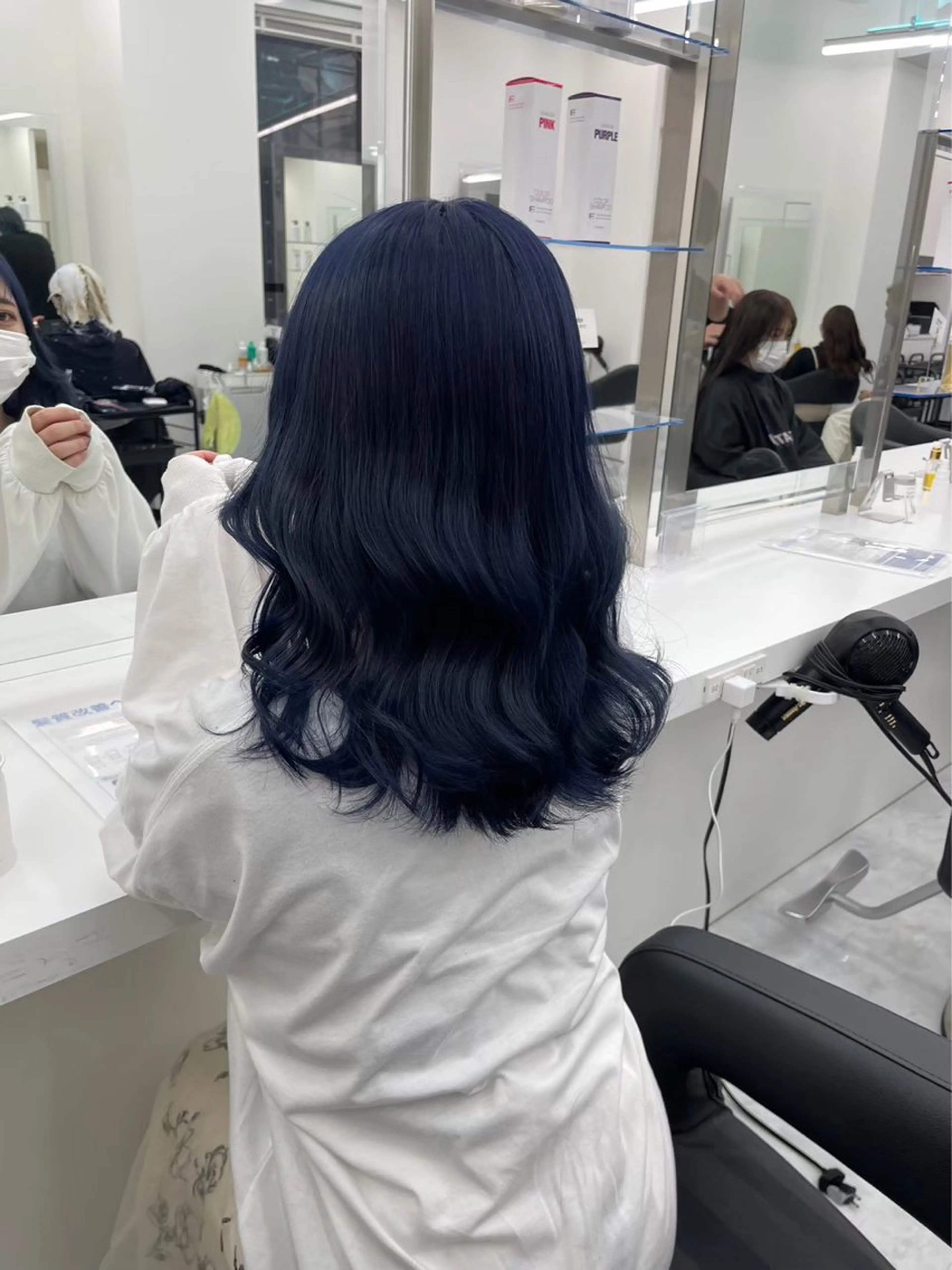 ロング ヘアカラー 大人上品🤍明るめ ベージュ🤍REOのヘアスタイル