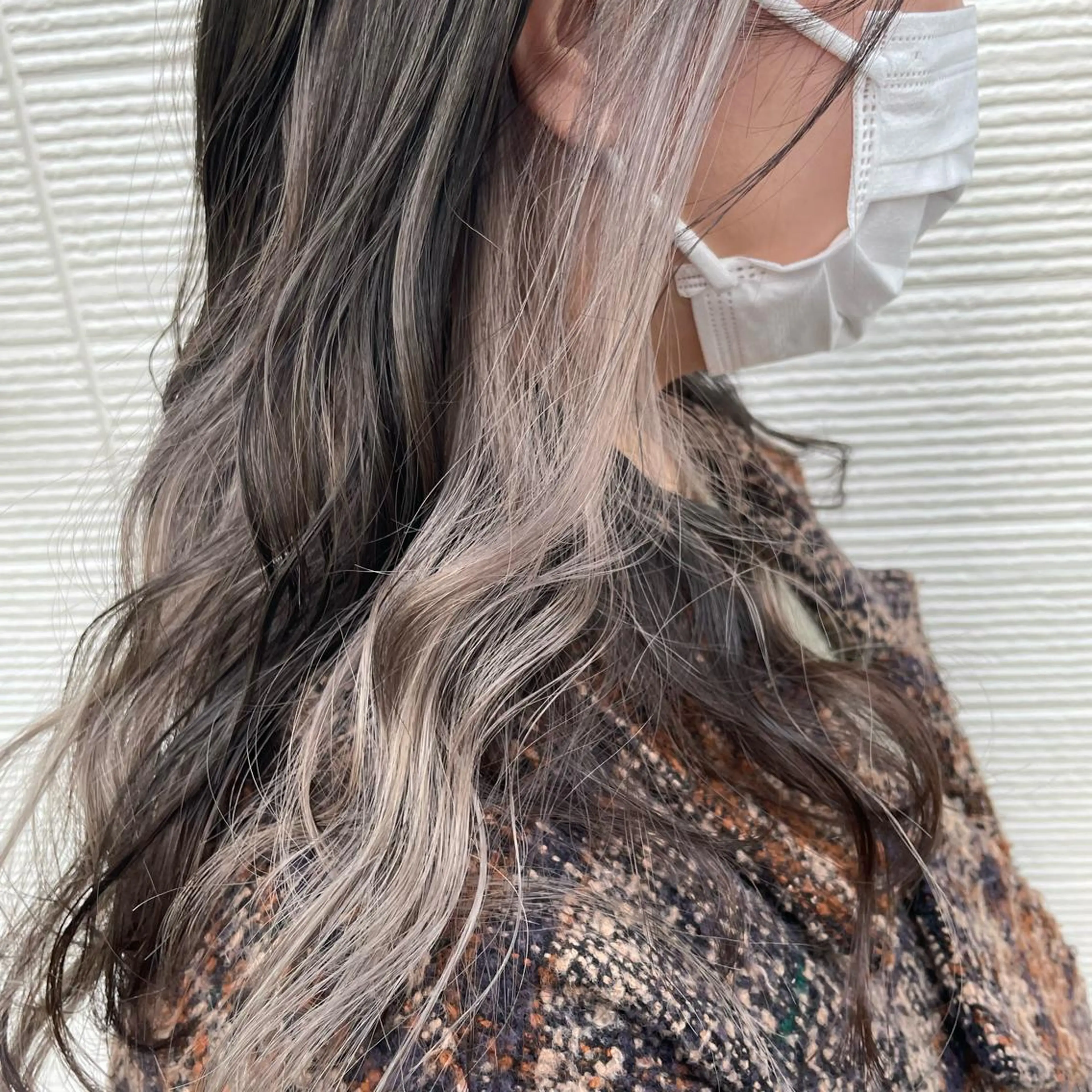 ロング カラー ヘアカラー トリートメント FERIAあべの KARINのヘアスタイル