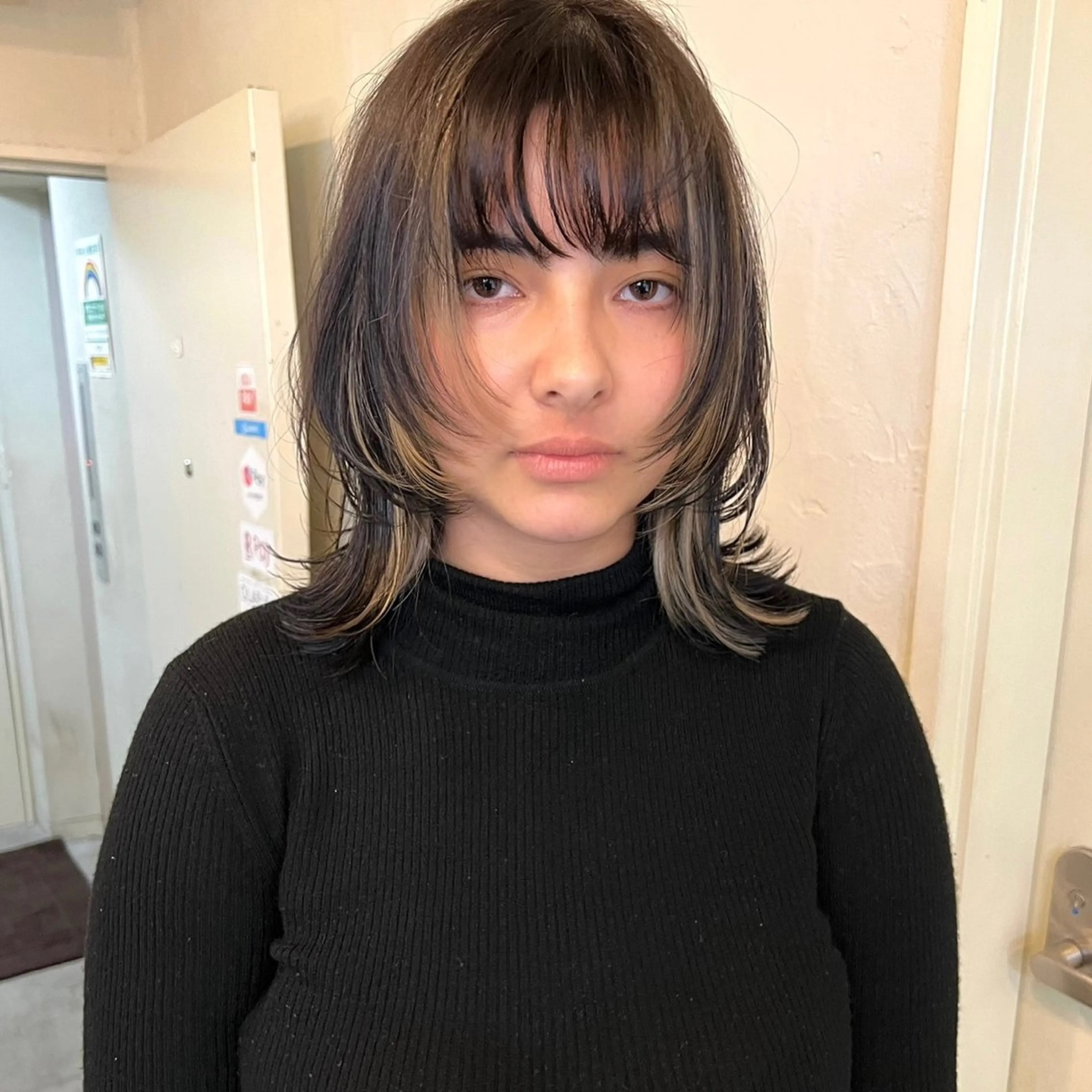 ショート カラー インナーカラー レイヤーカット ウルフカット カット ヘアカラー 大久保 佳那のヘアスタイル
