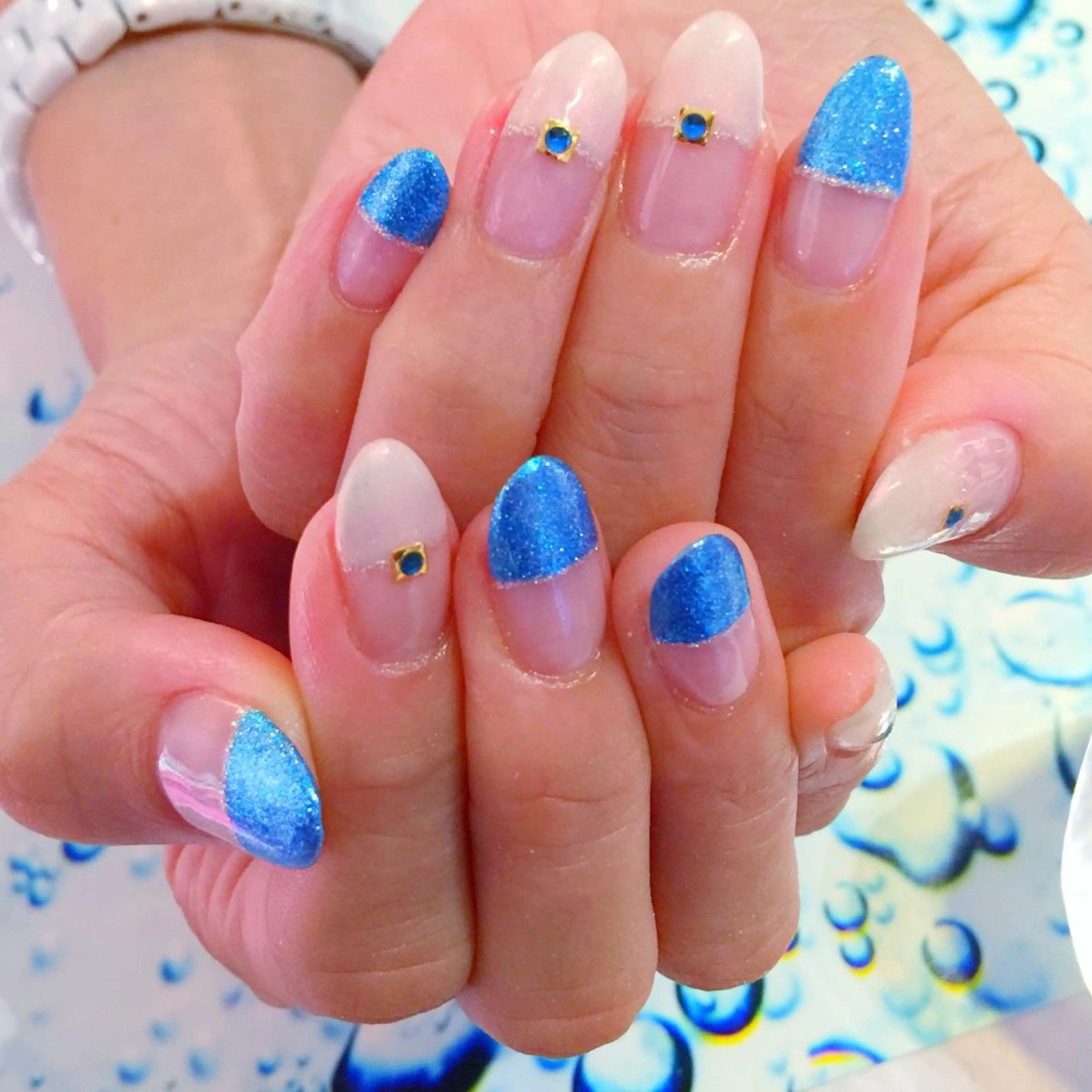 ネイル フレンチネイル シンプルネイル YUN 💅のネイルデザイン