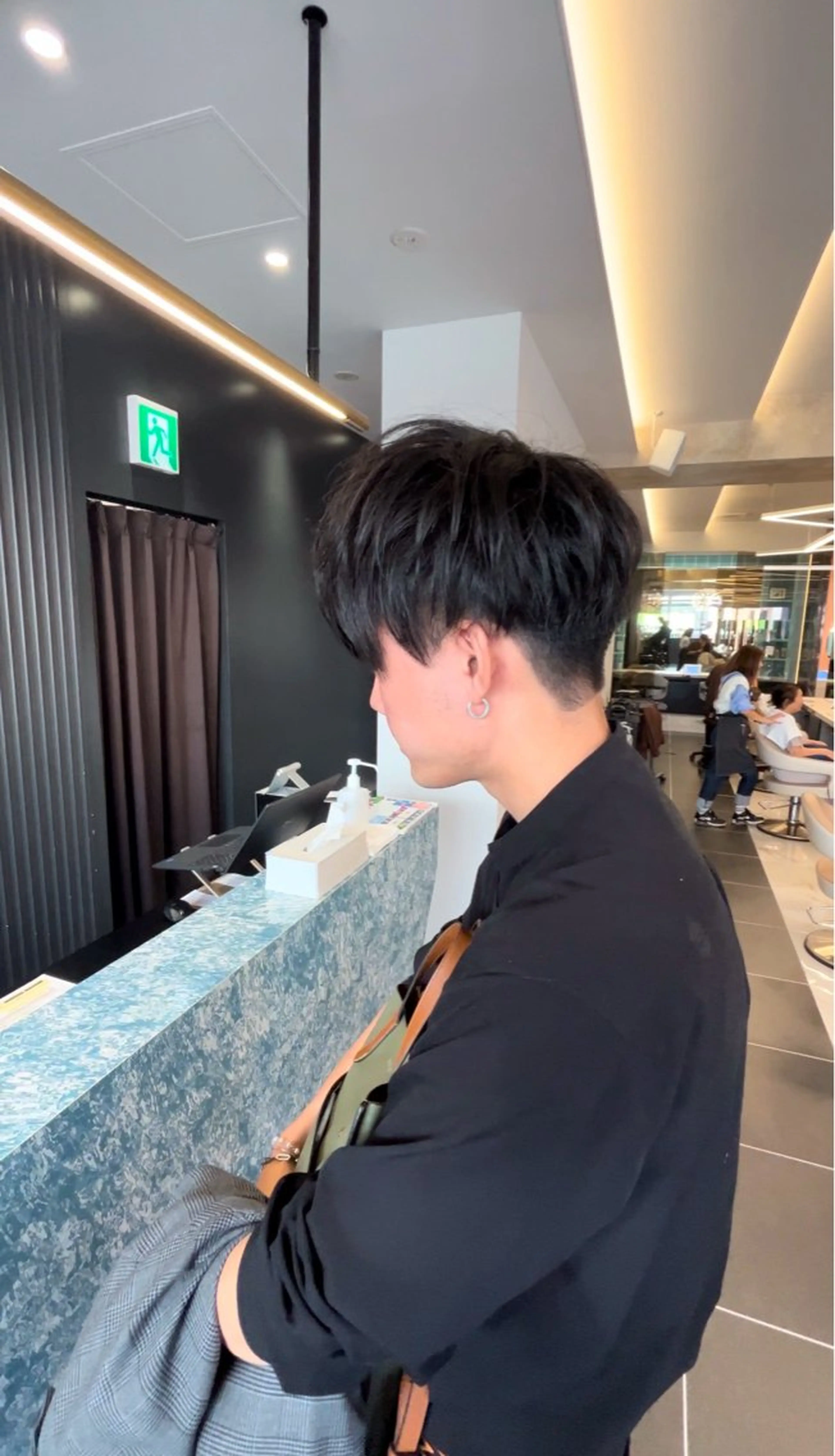 メンズ マッシュ 刈り上げ EARTH 川口のヘアスタイル