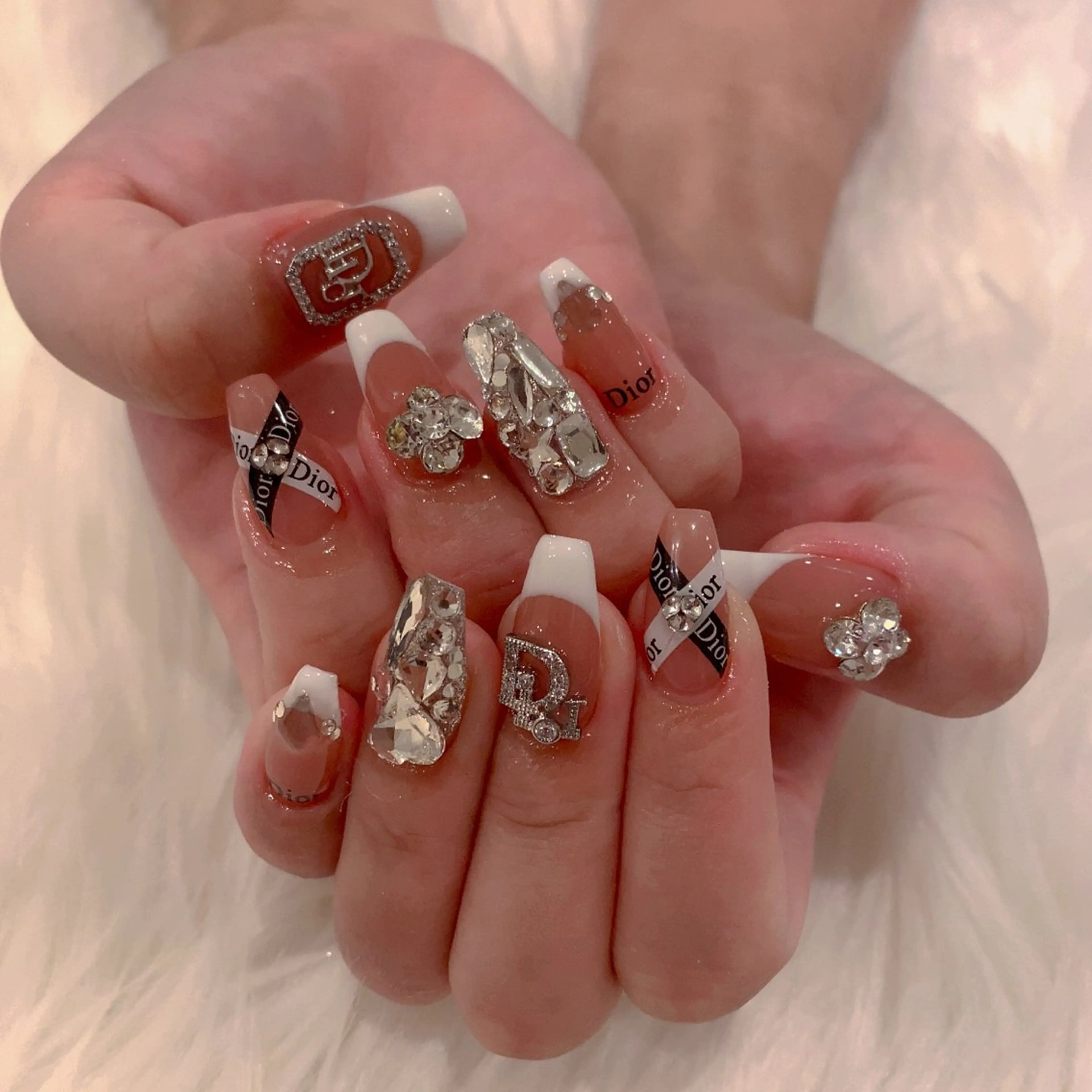 ネイル ハンドネイル Tina nail salonのネイルデザイン