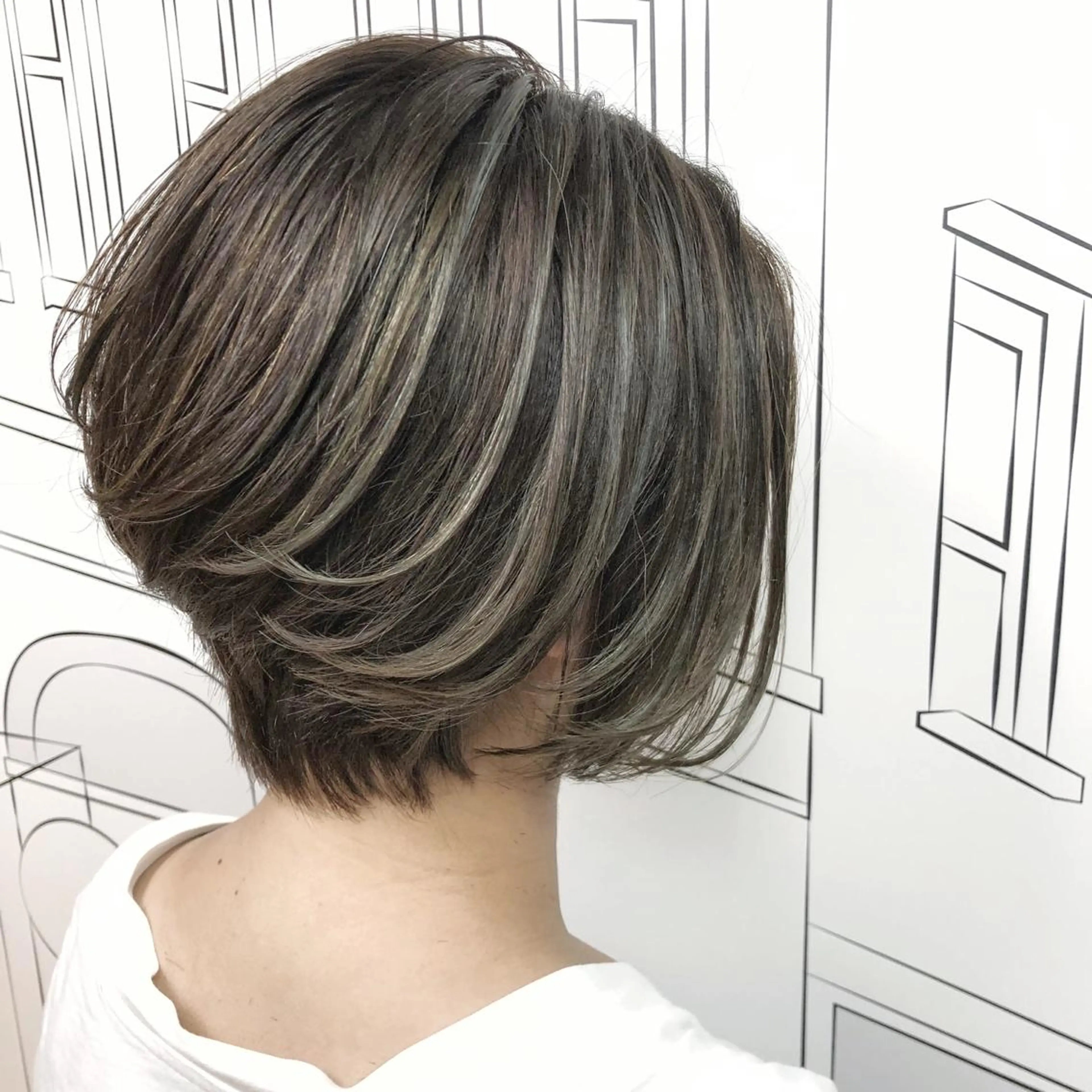 ショート カラー ショートボブ ハイライトカラー ボブ ハイライト ショートヘア レイヤー⭐️カラー ⭐️平川雅史のヘアスタイル