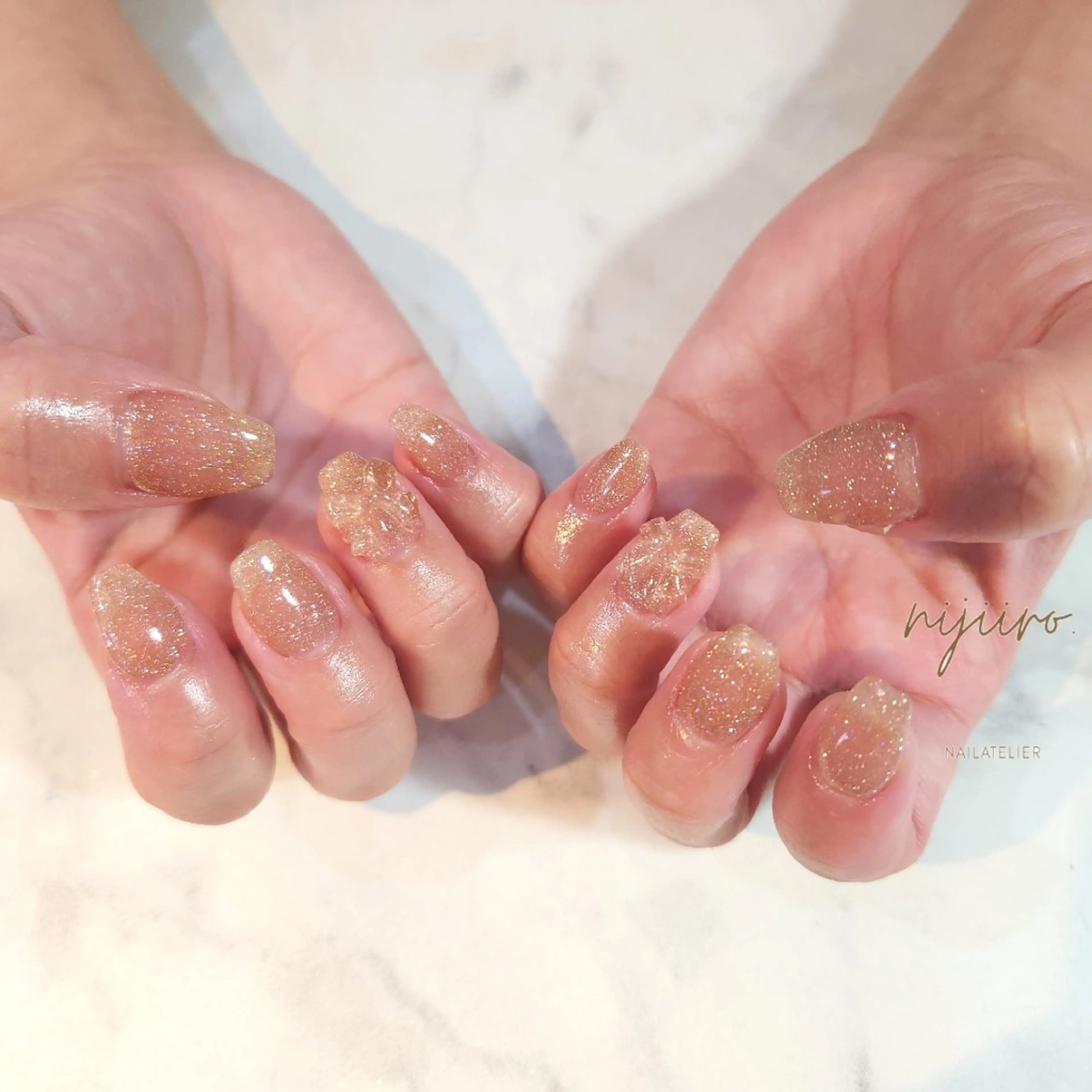 ネイル ハンドネイル nailatelier nijiiro.所属・nijiiro🌈 サトウのネイルデザイン