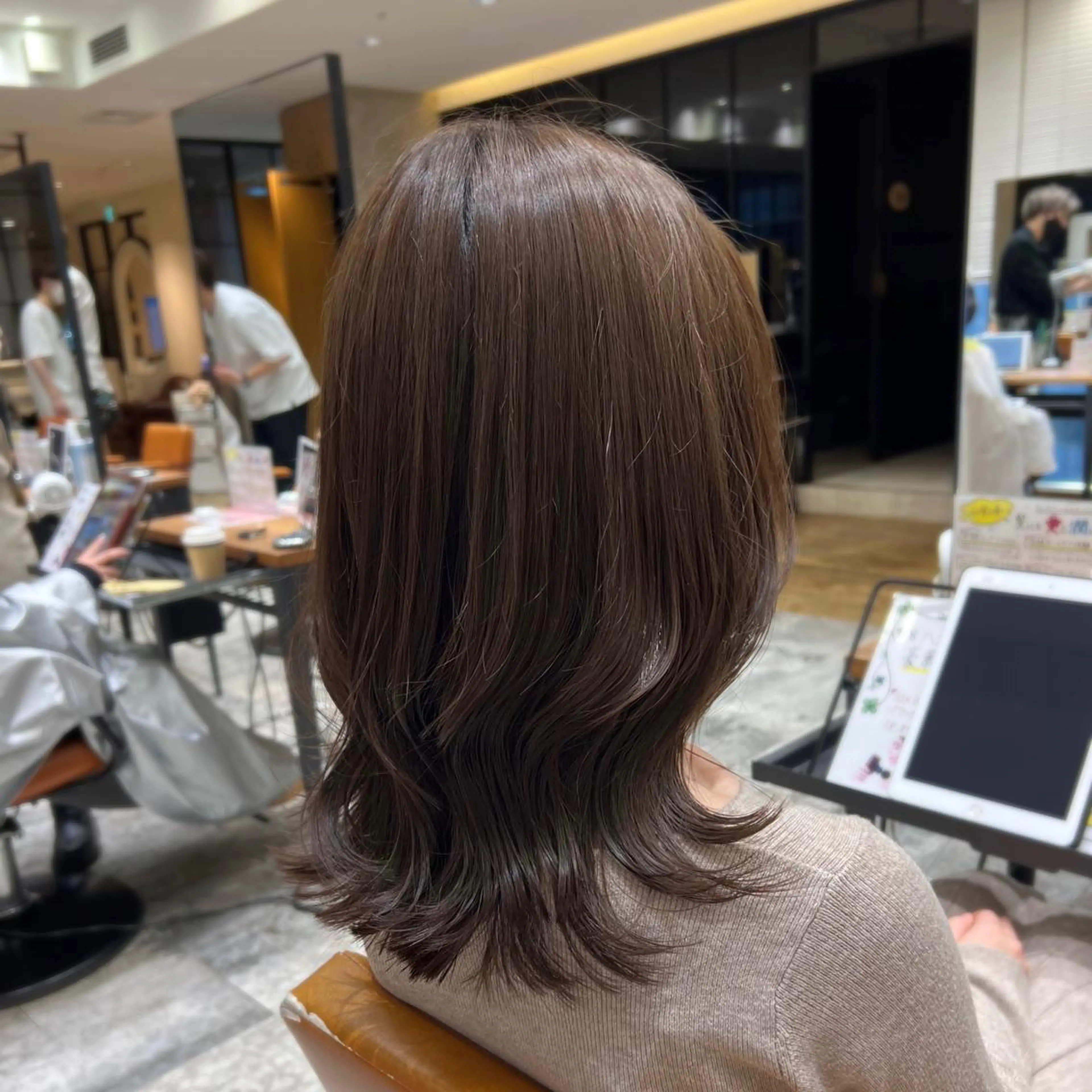 ミディアム くびれヘア カット ヘアカラー トリートメント 🧡くびれヘア/前髪 顔周り🧡久原結衣のヘアスタイル