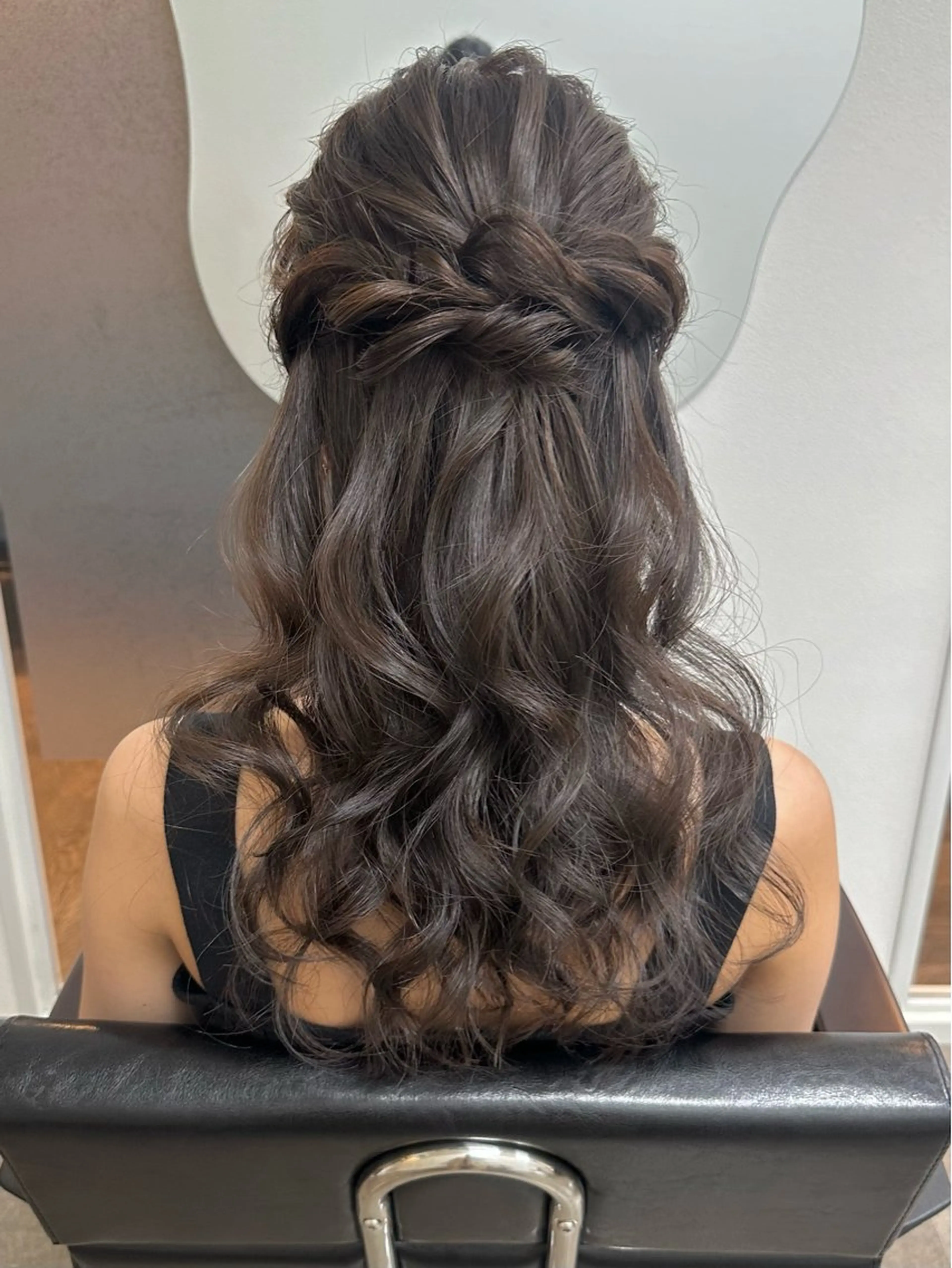 ヘアアレンジ ハーフアップ marleeヘアセット&シャンプーブロー専門店所属・ヘアセット専門 🫧ARIANAのヘアスタイル