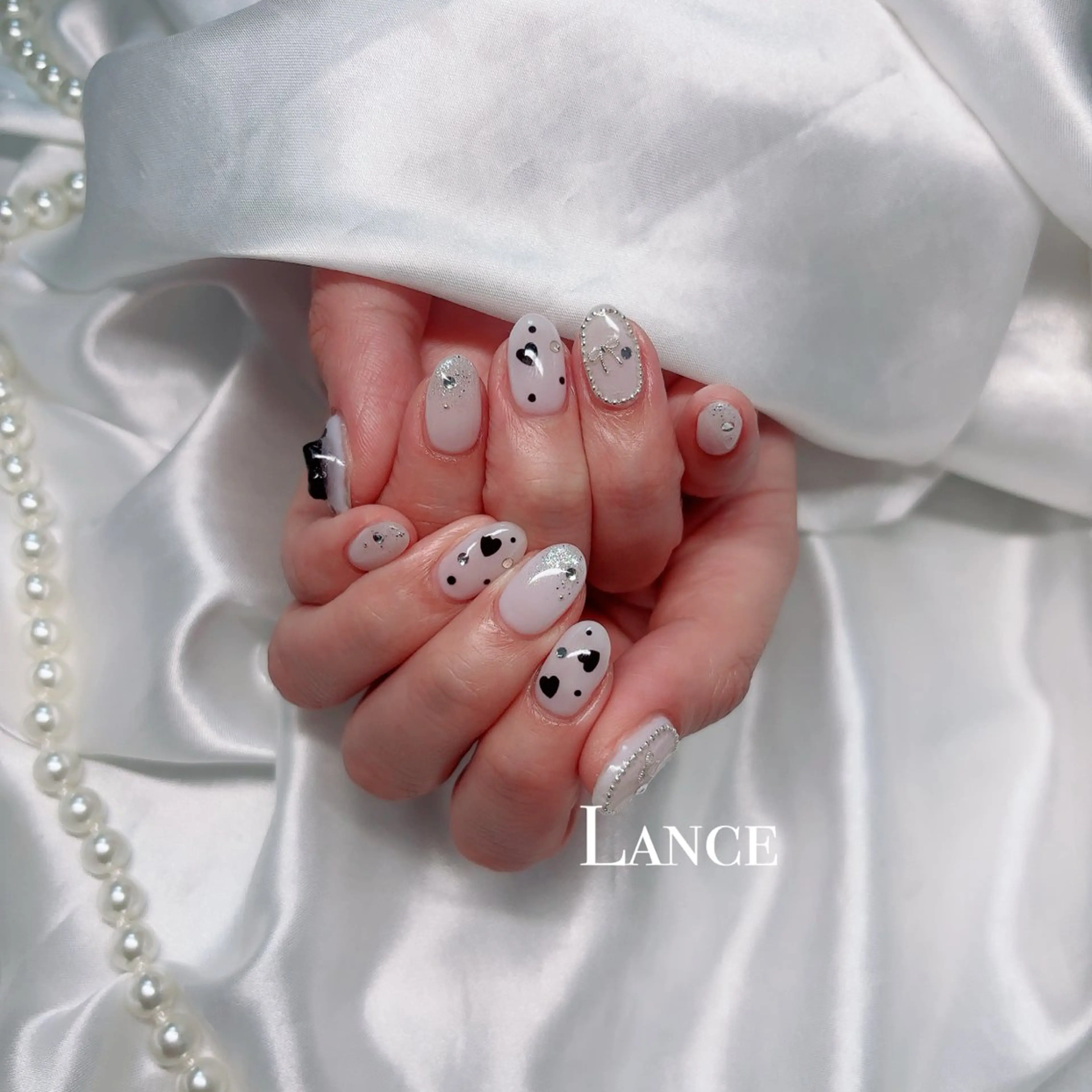 ネイル キラキラネイル 韓国ネイル マグネットネイル 春ネイル ワンホンネイル ハンドネイル Lance nailのネイルデザイン