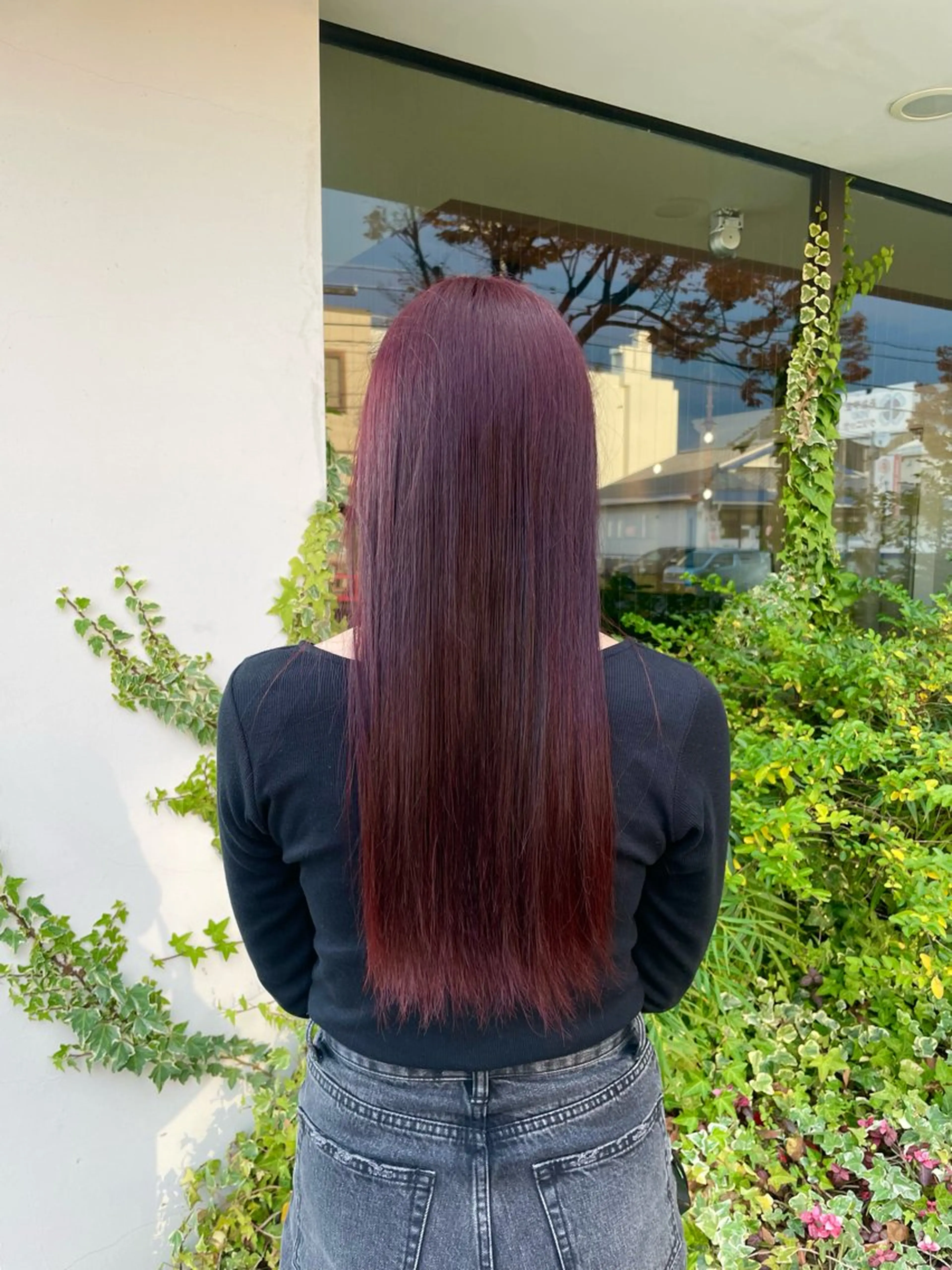 ロング ROZA germe所属・SHIO / ハイトーンカラーのヘアスタイル