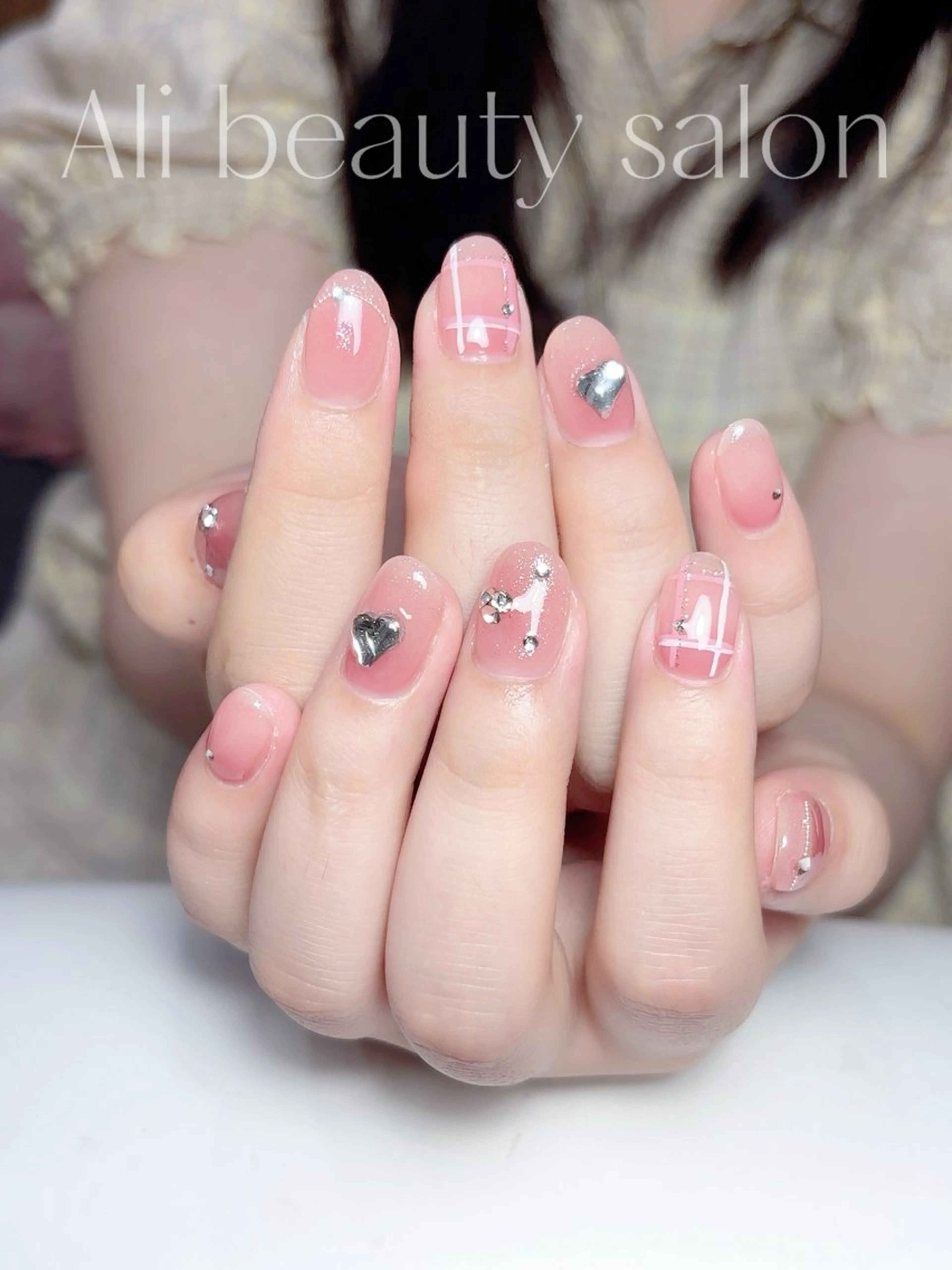 ネイル チークネイル 持ち込み ハンドネイル Ali 新小岩 ネイル専門のネイルデザイン