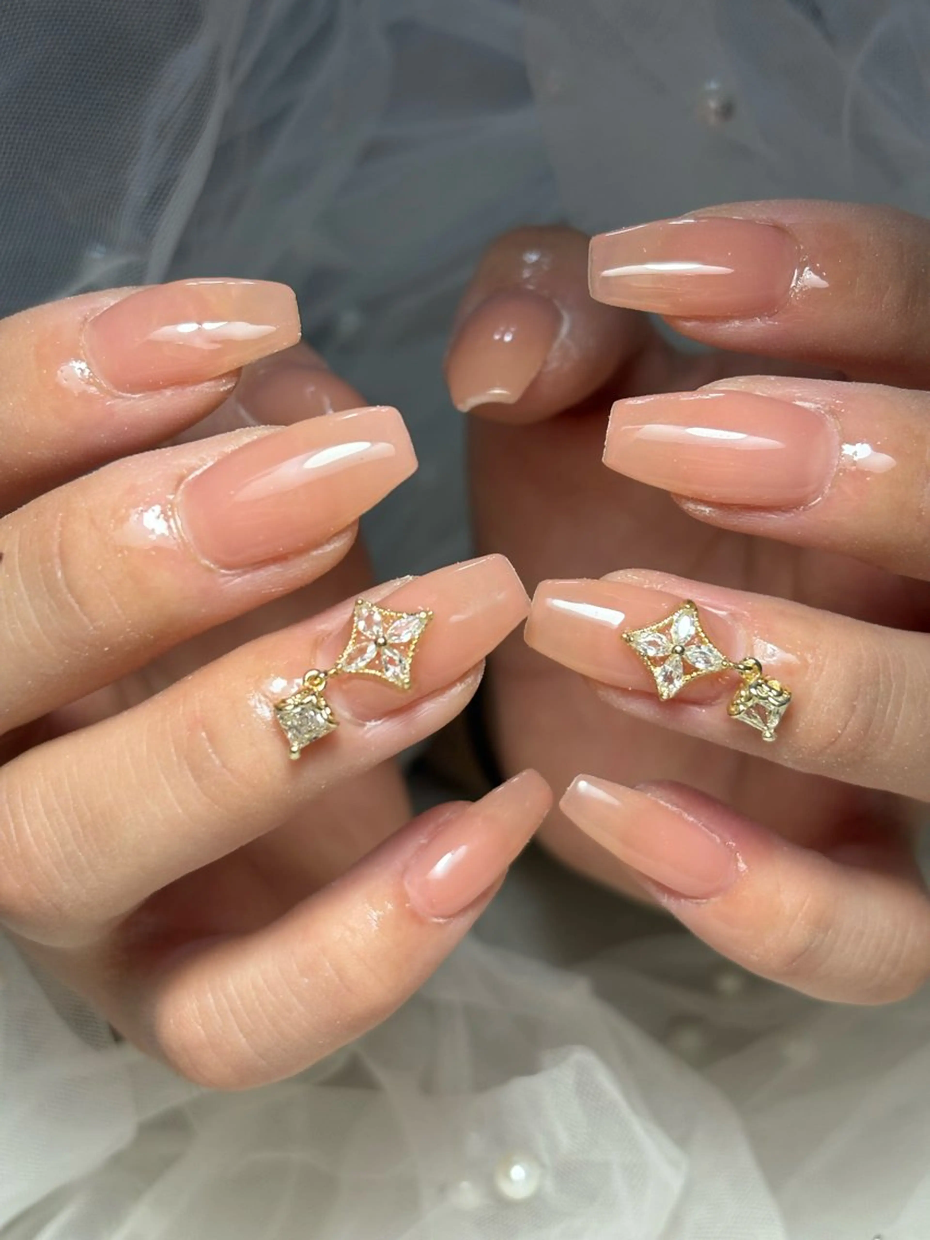 ネイル ハンドネイル フットネイル ✴︎ Delightのネイルデザイン