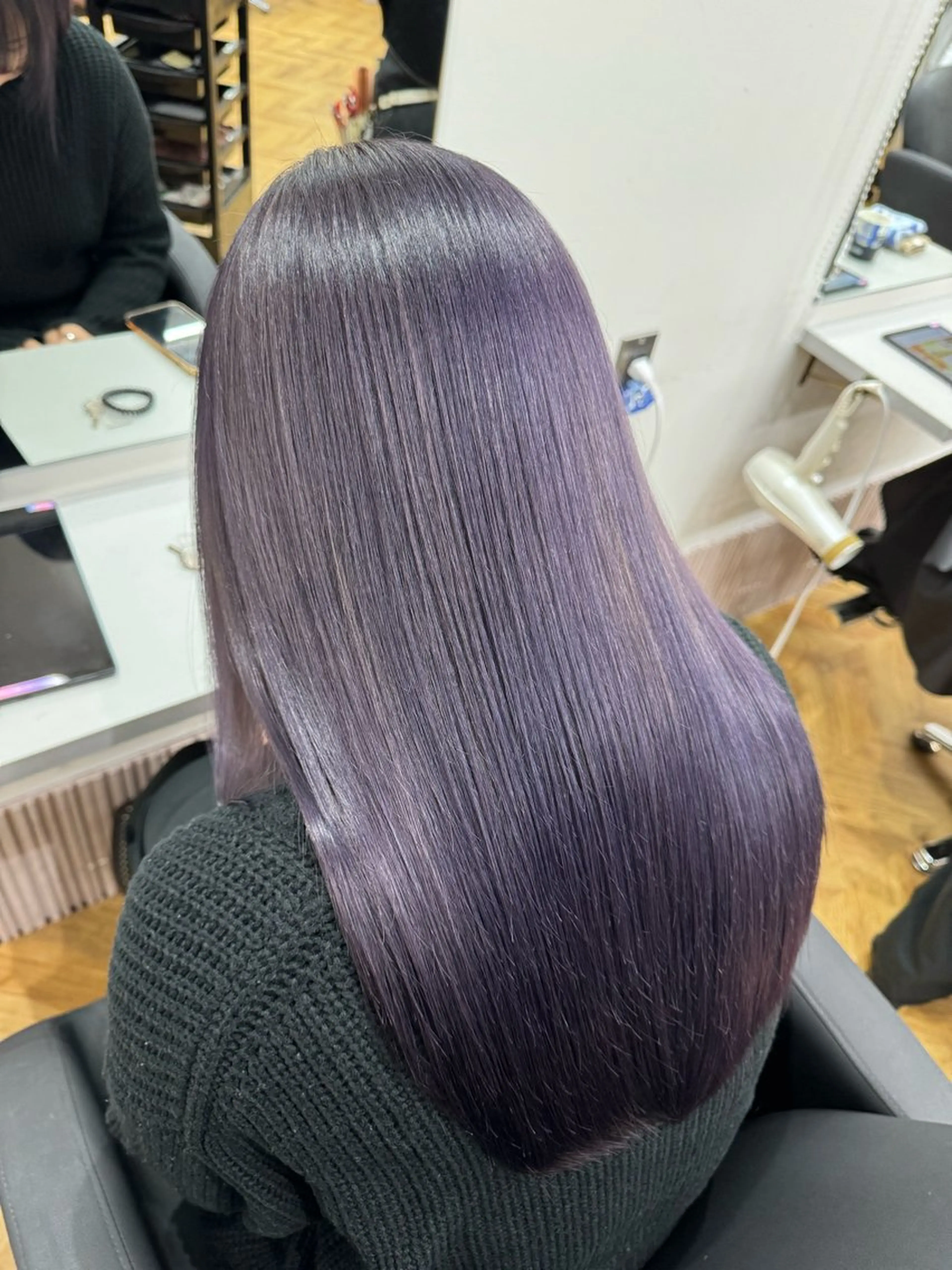 セミロング カラー 🫧渋谷駅徒歩30秒 🫧縮毛矯正🫧のヘアスタイル