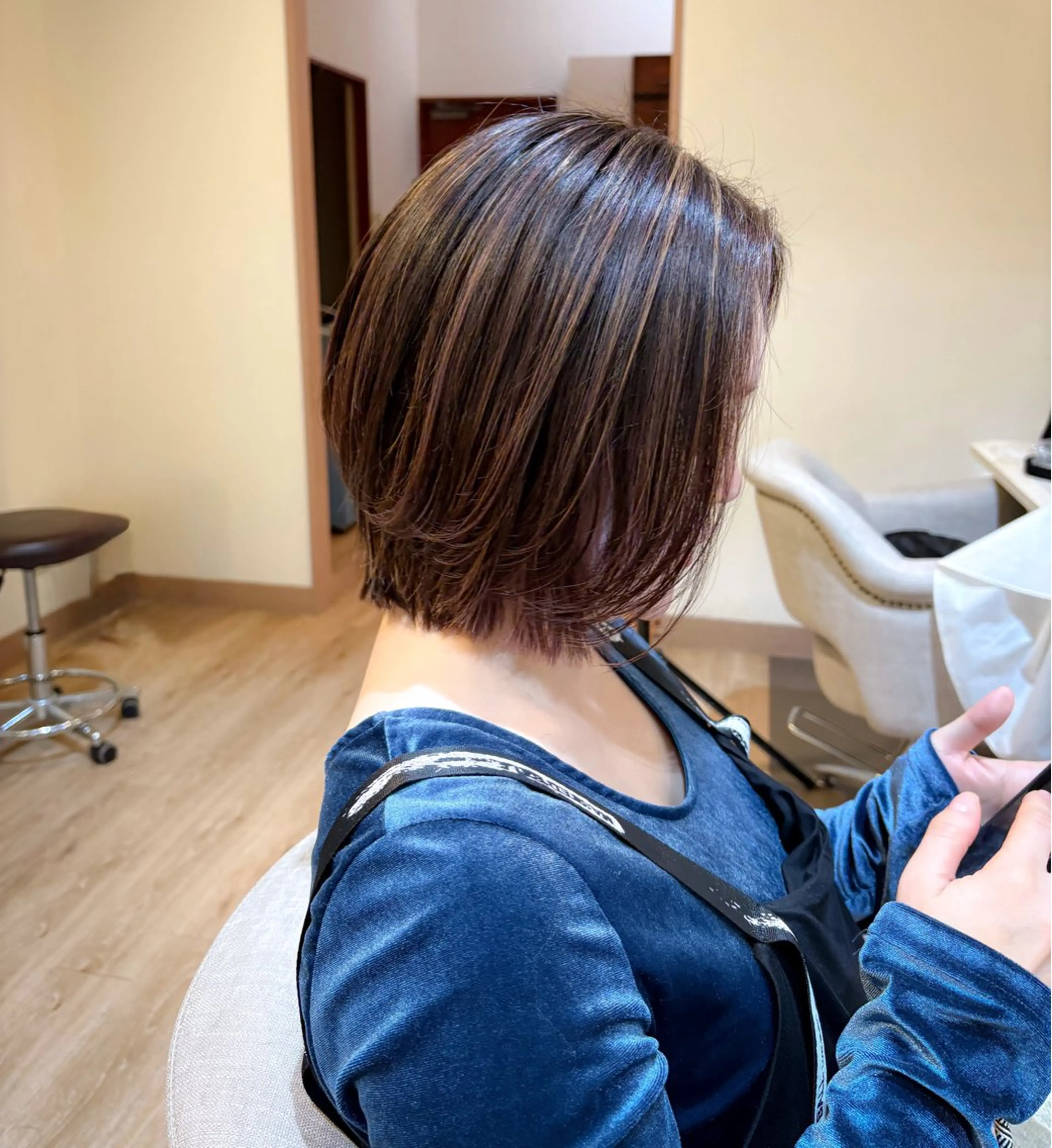ショート ボブ レイヤーカット 石平 暖のヘアスタイル