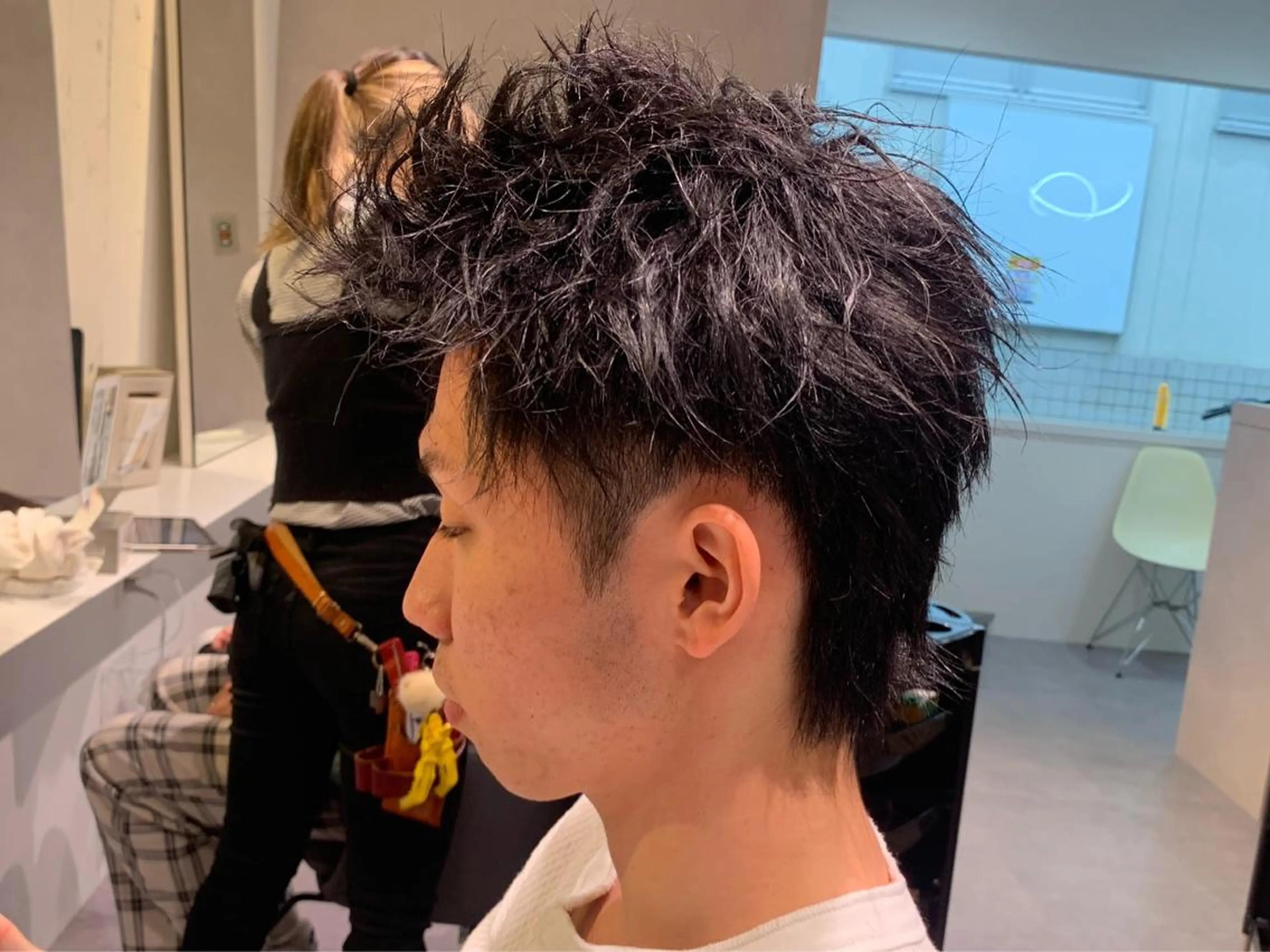 メンズ センターパート マッシュ メンズパーマ ツーブロック 刈り上げ 濱口 健慎のヘアスタイル