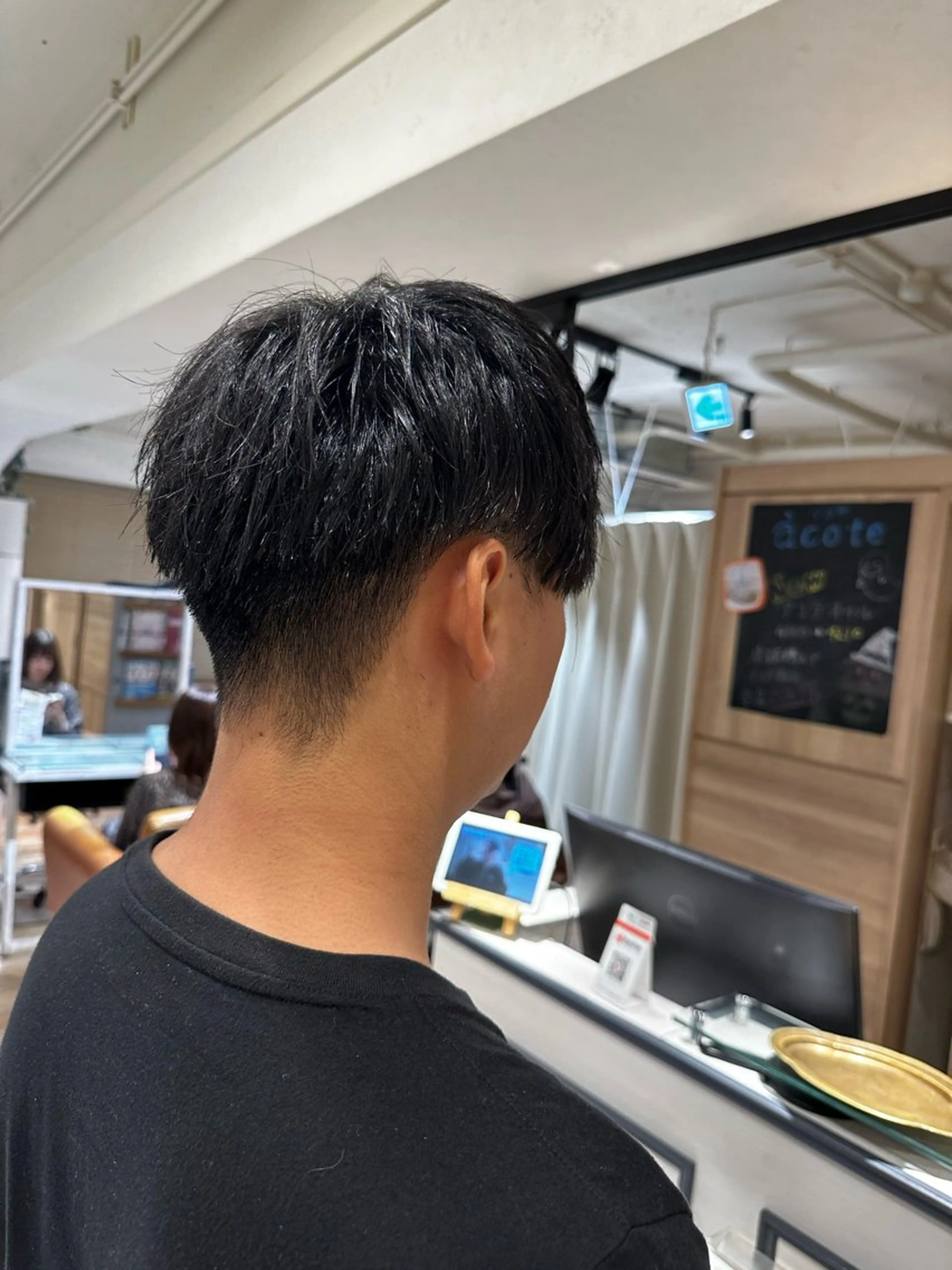 メンズ カット 岡本 葵のヘアスタイル