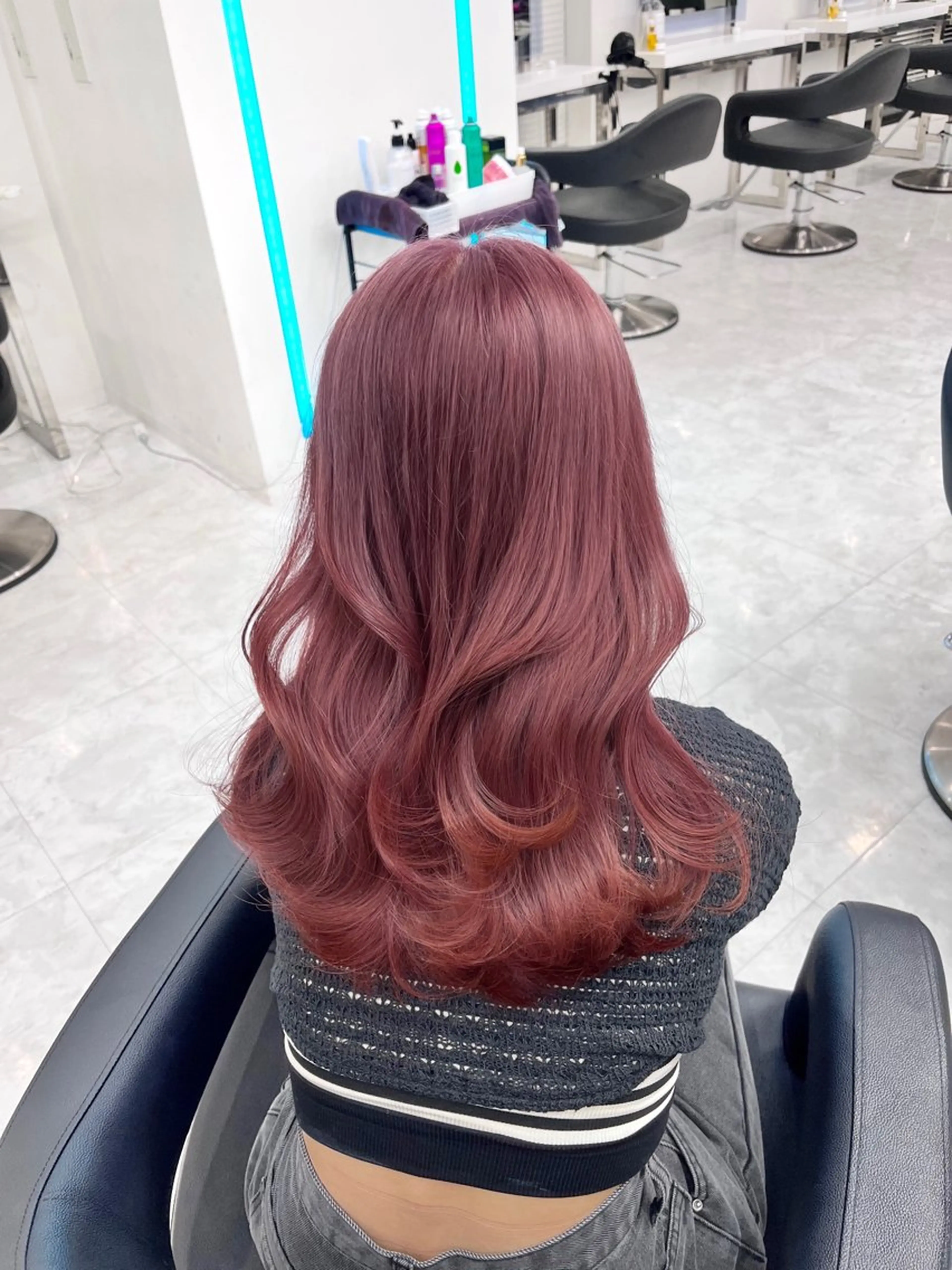 セミロング 韓国風カラー ピンクラベンダー 髪質改善 韓国風ヘア トリートメント ヘアカラー トリートメント ヘアセット RIKO👼🏻💓 韓国ガーリーのヘアスタイル