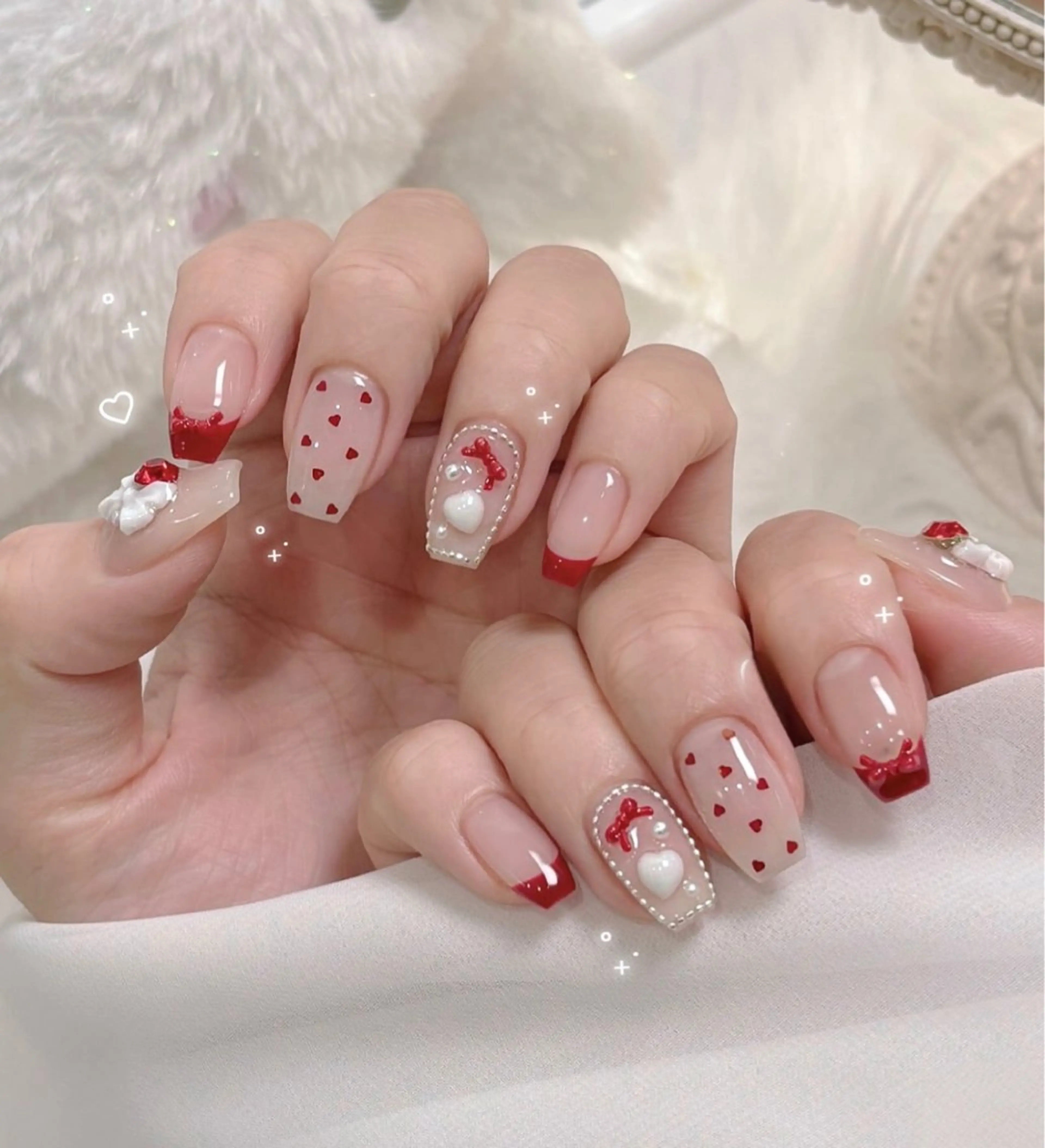 ネイル アニマル柄 オーロラネイル チークネイル フラッシュネイル ジェルネイル ハンドネイル Lyna Nail のネイルデザイン