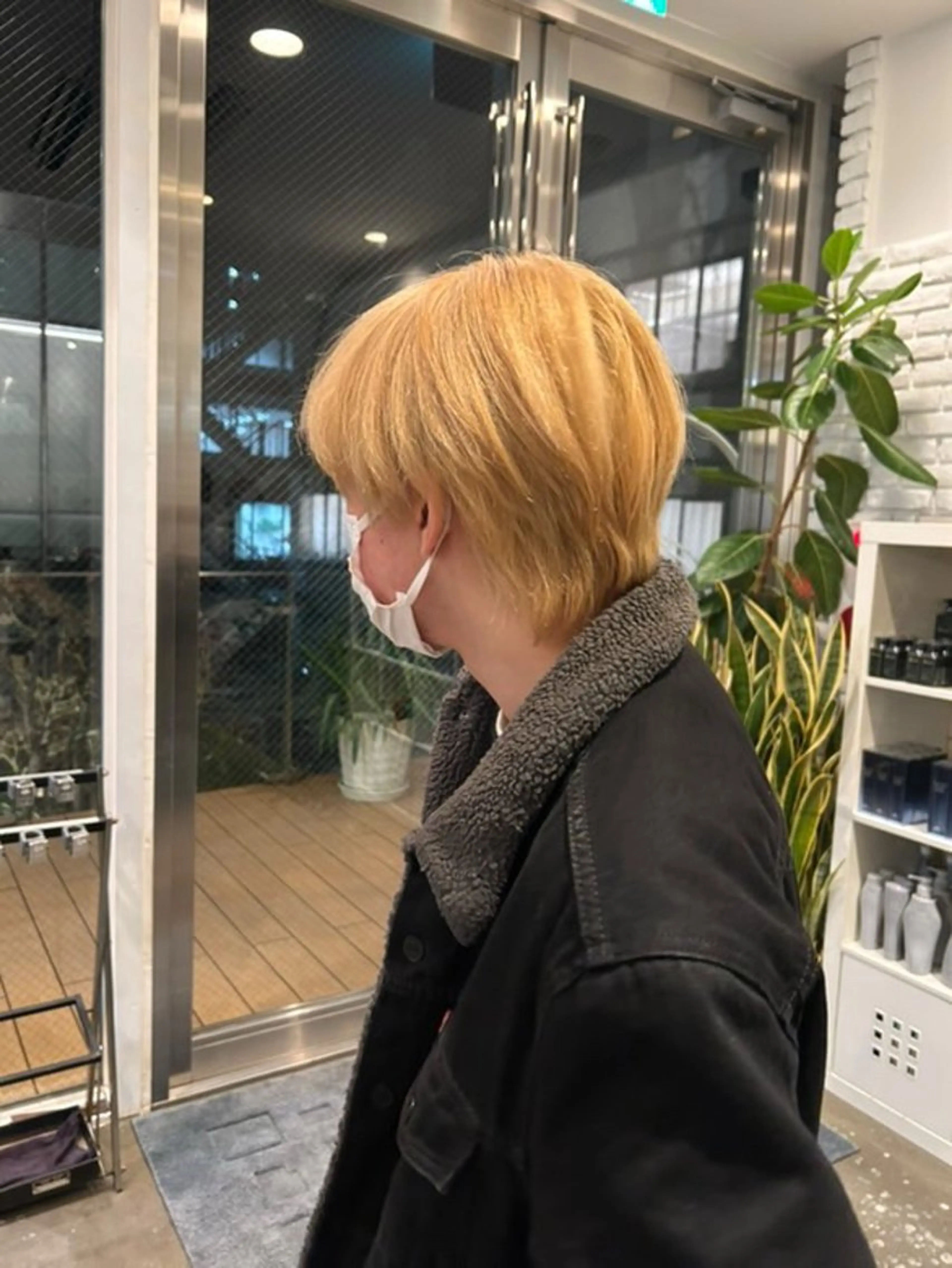 カラー 近藤 理子のヘアスタイル