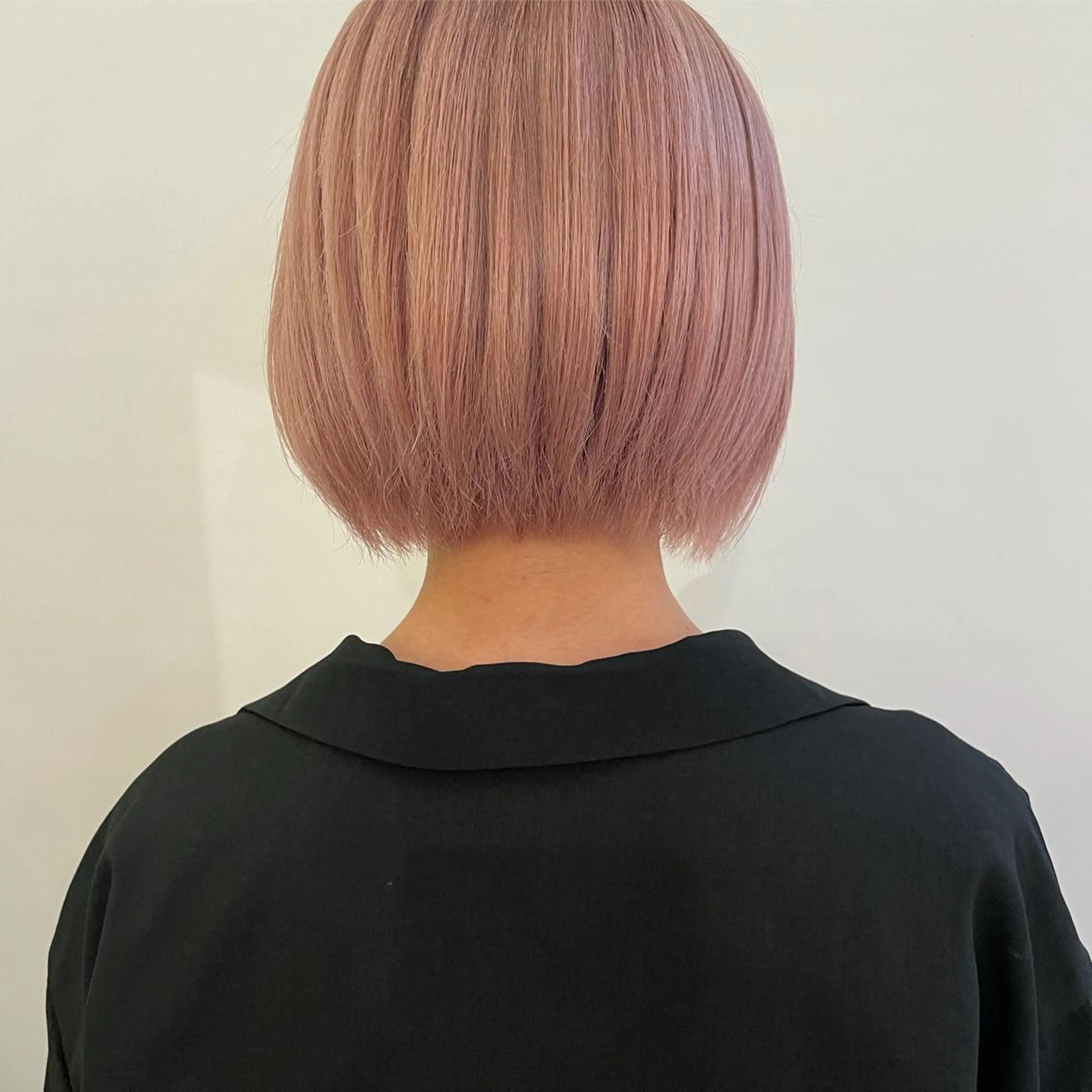 ショート カラー ブリーチ TO C所属・柔らか透明感ヘア🌙 RIONAのヘアスタイル